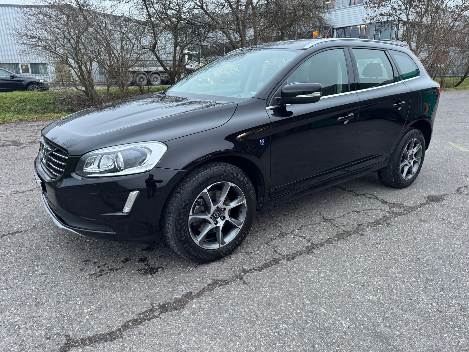 VOLVO XC60 D5 AWD OceanRace Geartronic-image-1