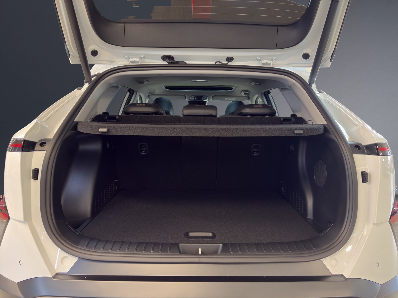 HYUNDAI Kona 1.6 GDi HEV Vertex DCT-image-17