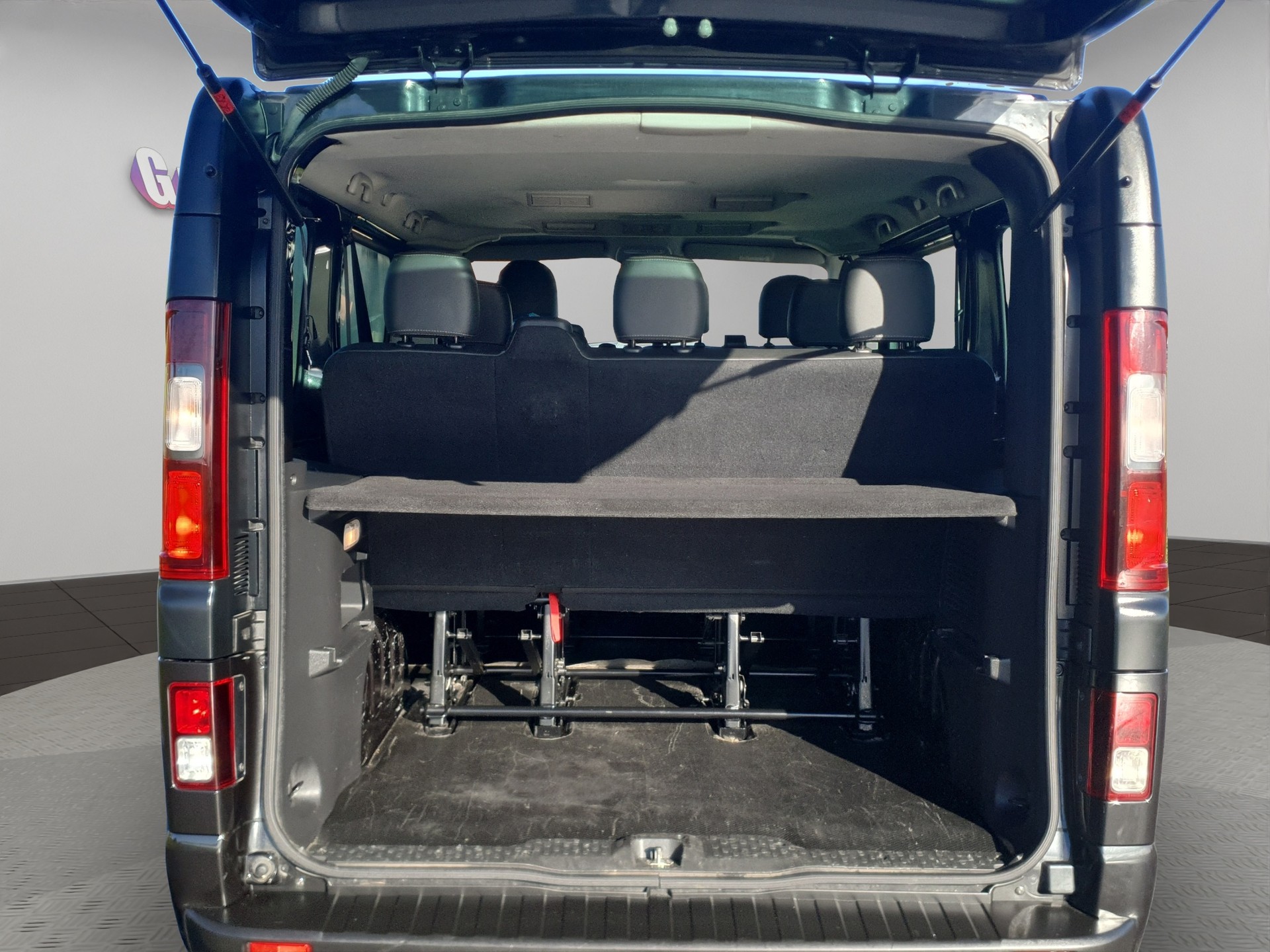 OPEL Vivaro 1.6 CDTI 2.9t L1H1-image-15