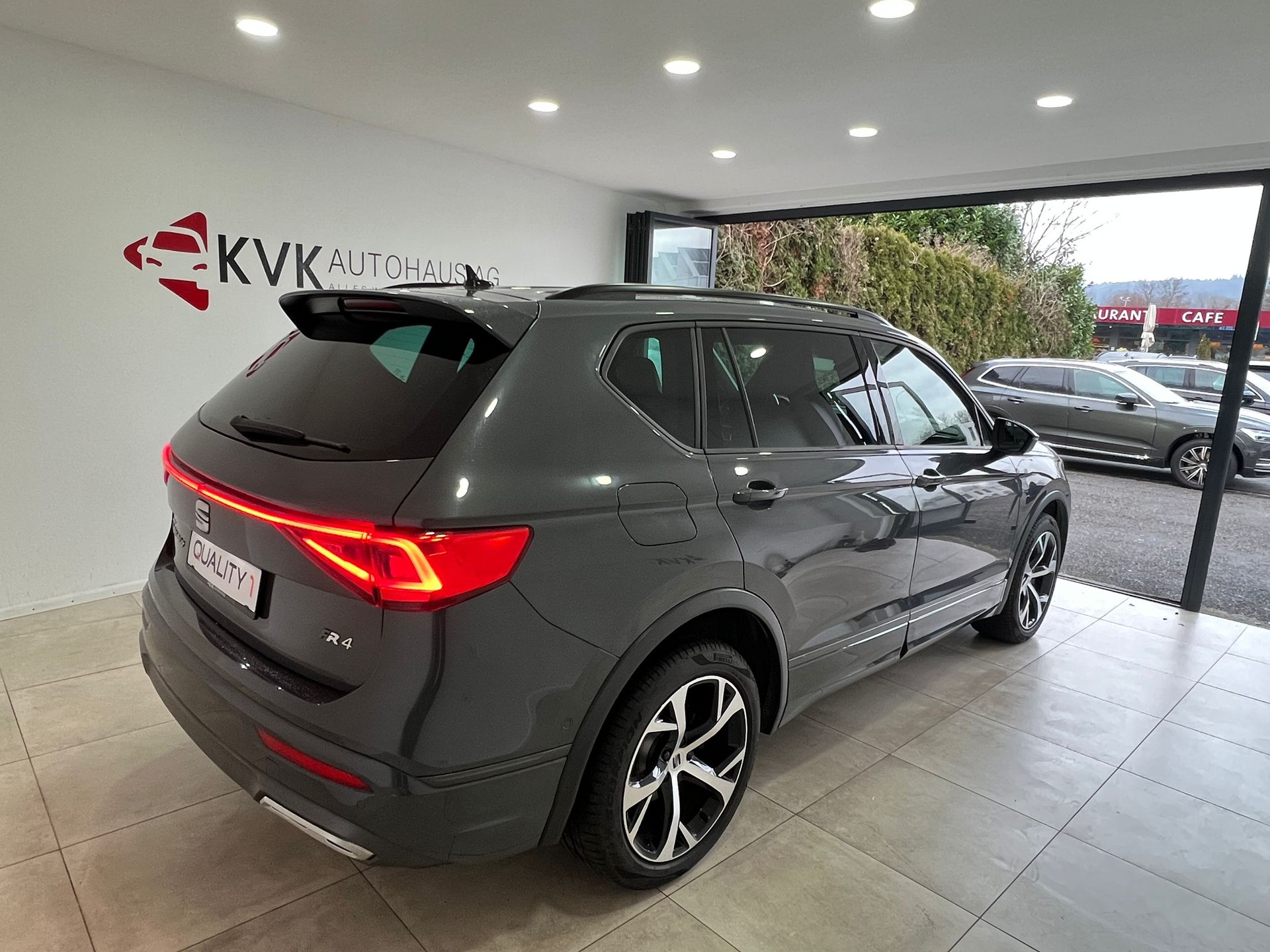 SEAT Tarraco 2.0 TDI CR Style 4Drive DSG **7-Plätzer**CH Fahrzeug**-image-4