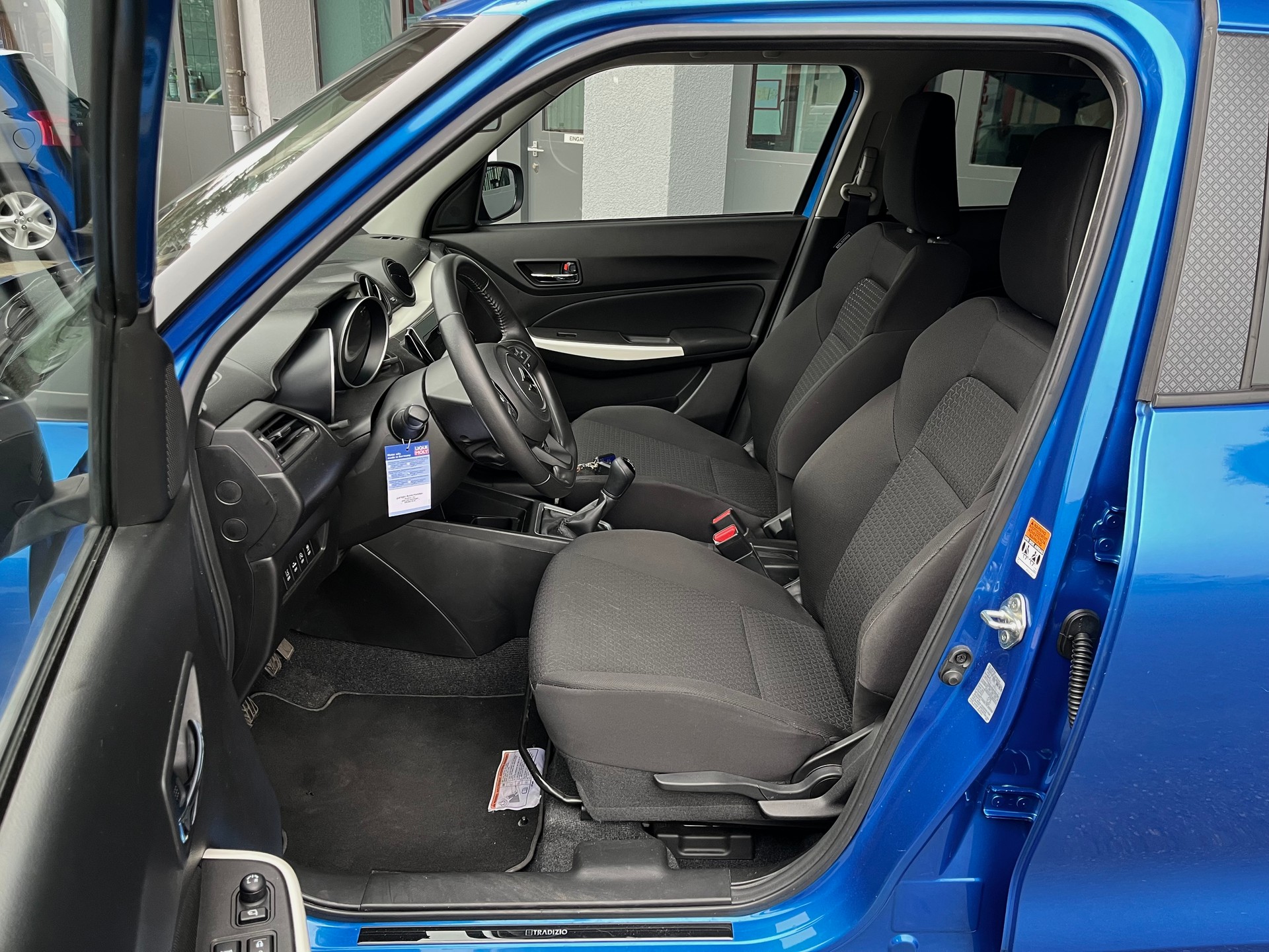 SUZUKI Swift 1.2i 16V SHVS TradizioTop Hybrid Allgrip 4x4-image-9