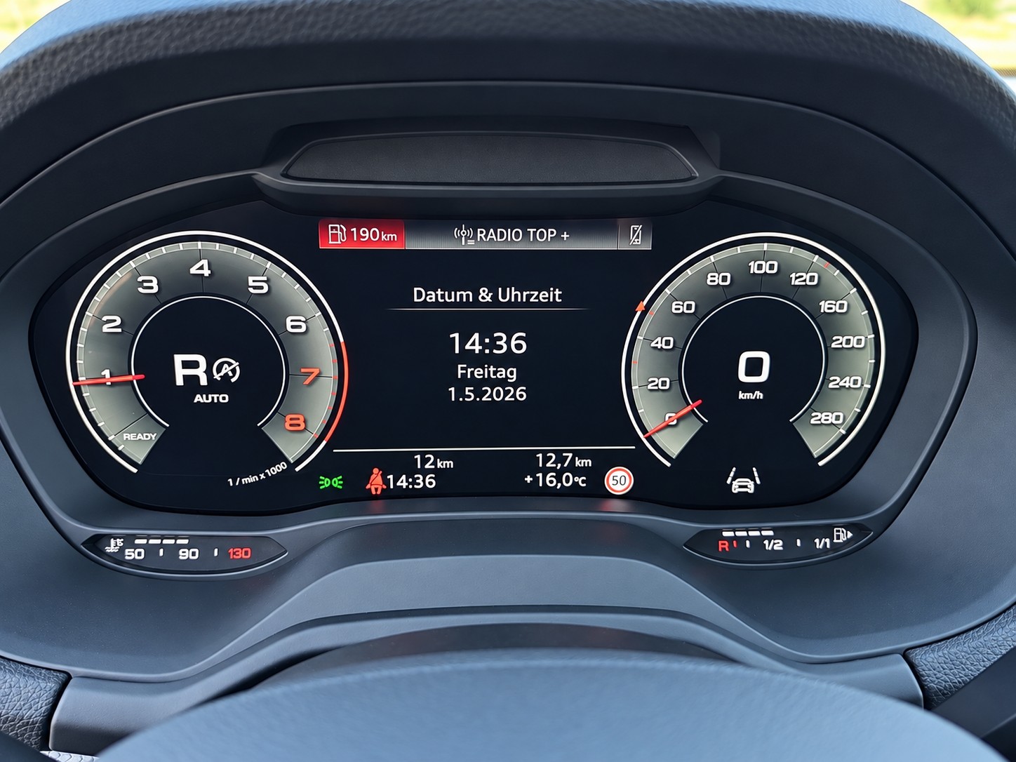 AUDI Q2 35 TFSI S line S-tronic-image-13