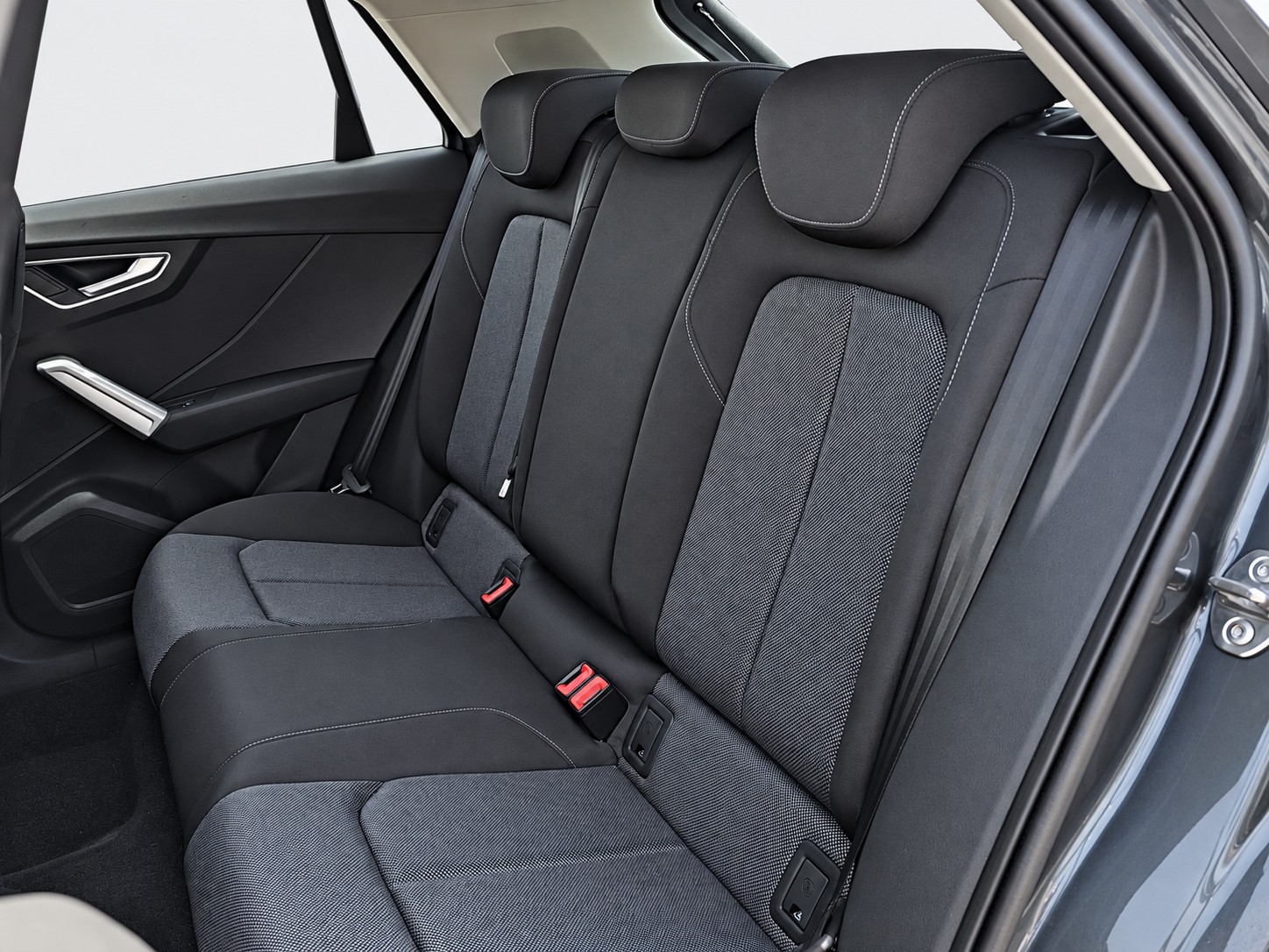 AUDI Q2 35 TFSI S line S-tronic-image-11