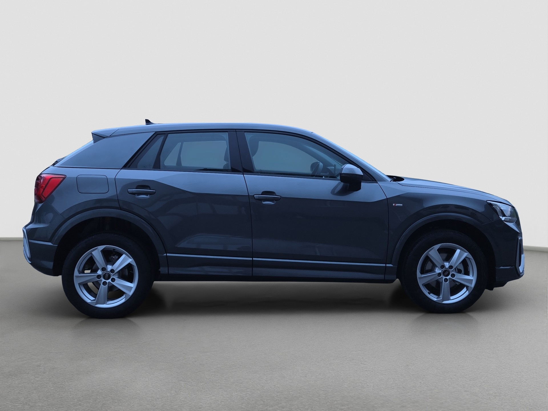 AUDI Q2 35 TFSI S line S-tronic-image-5