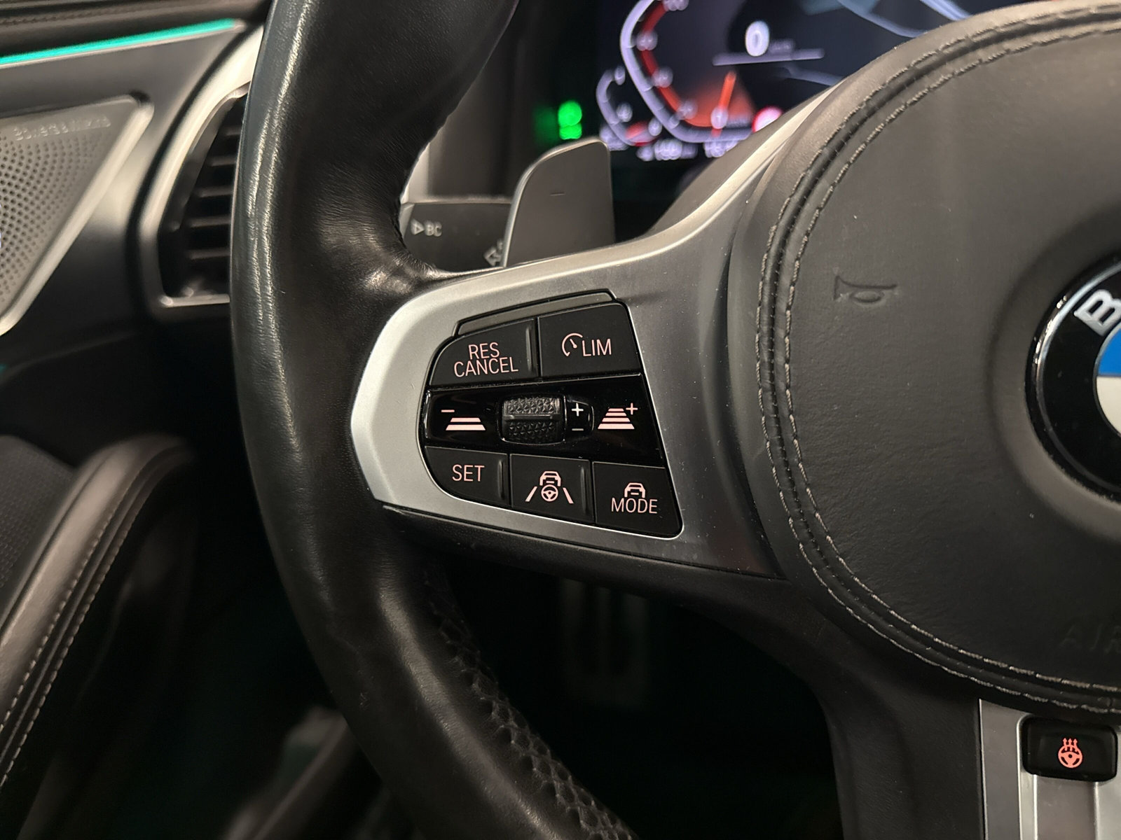 BMW 840d xDrive Steptronic-image-14