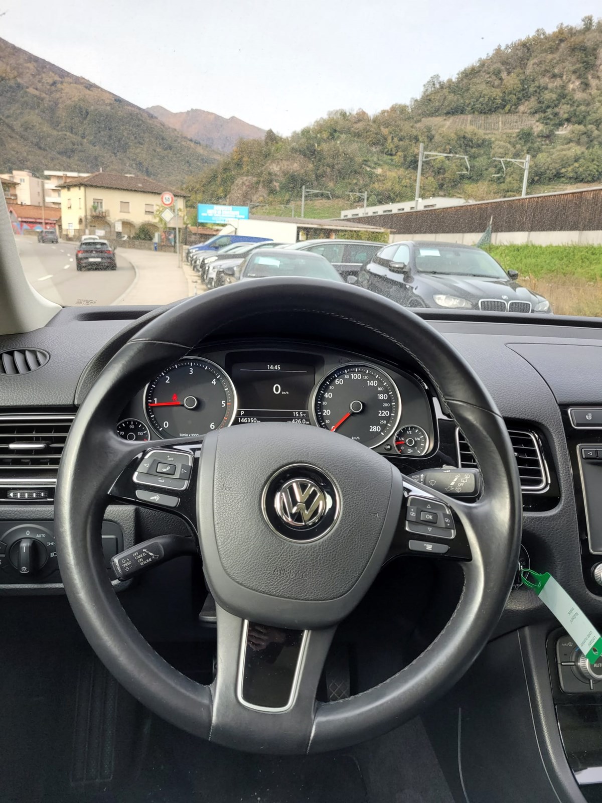 VW Touareg 3.0 TDI BlueMotion Technology Tiptronic-image-8