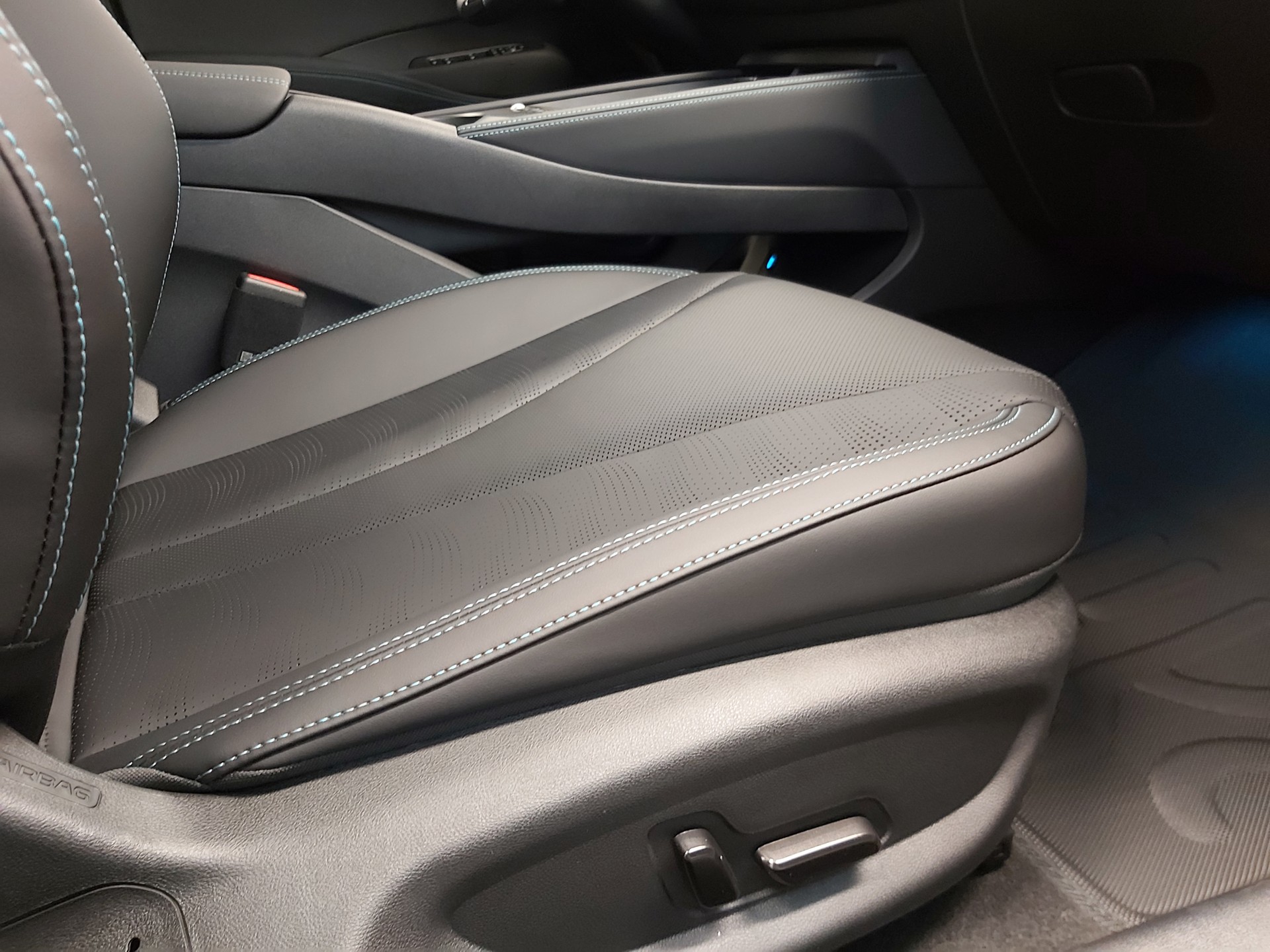 BYD Seal 6 DM-i Comfort-image-10