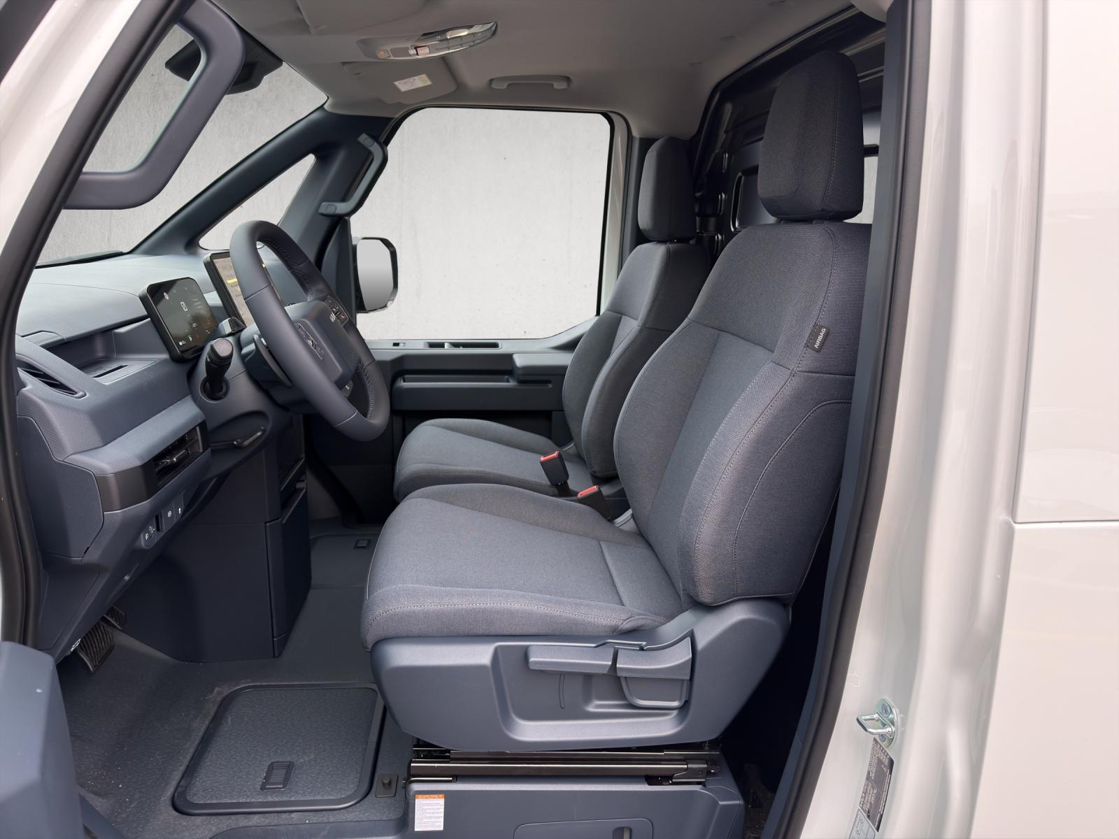 KIA PV5 Cargo 51.5 kWh Plus-image-9