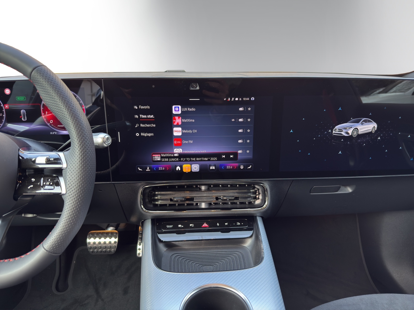 MERCEDES-BENZ CLA 200 8G-DCT 4Matic-image-12