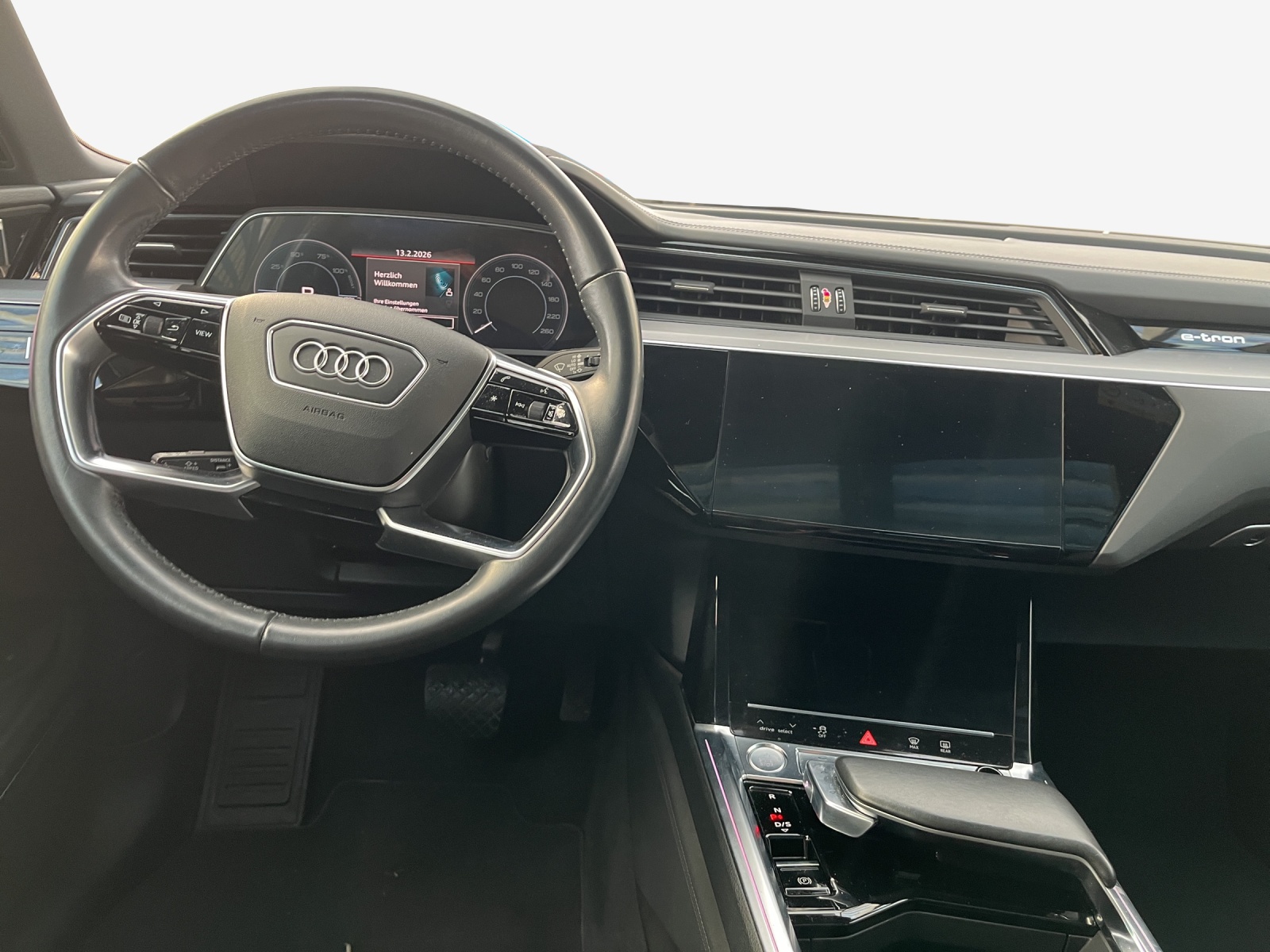 AUDI e-tron 55 Advanced quattro-image-9