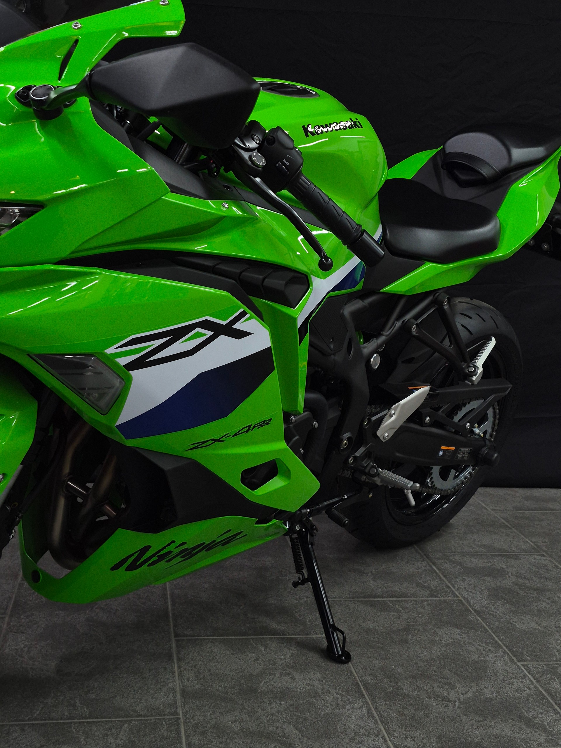 KAWASAKI Ninja ZX-4RR-image-6