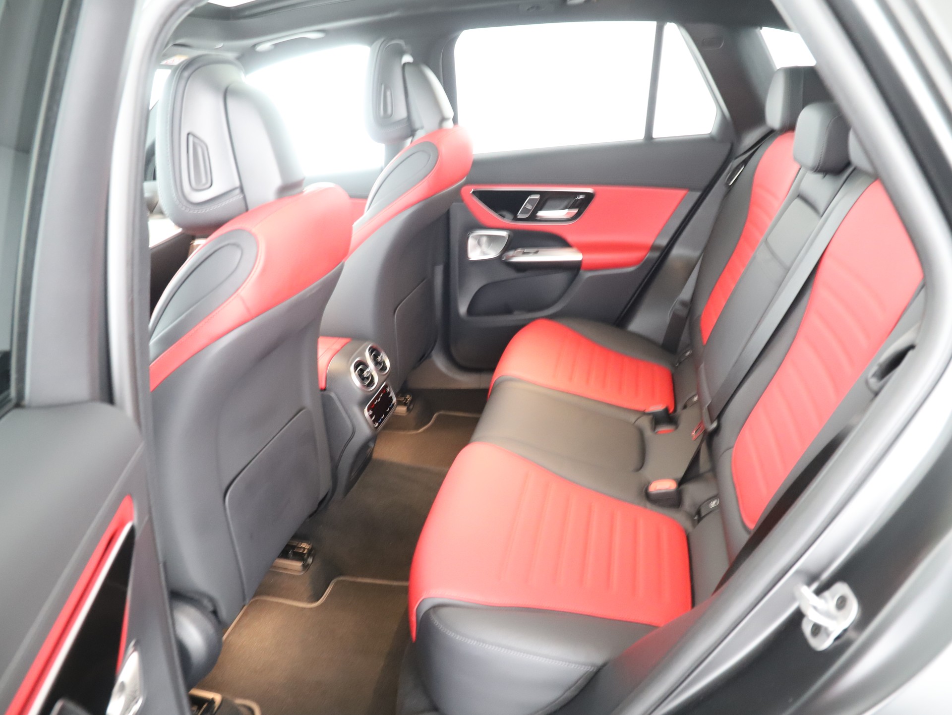 MERCEDES-BENZ GLC 300 de 4M 9G-Tronic-image-11