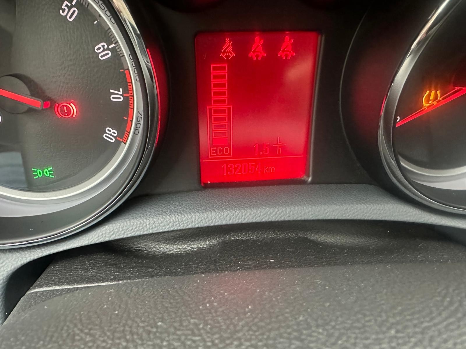 OPEL Mokka 1.4i 16V Turbo Cosmo 4WD-image-13