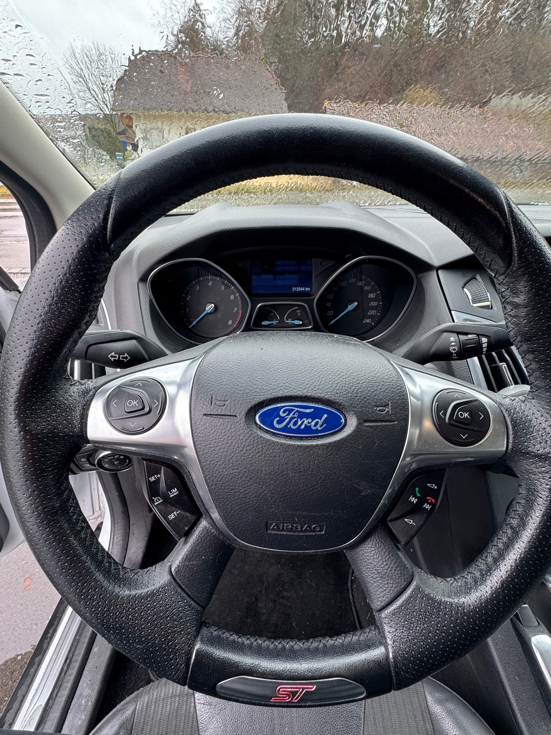 FORD Focus 1.6 SCTi Trend-image-10