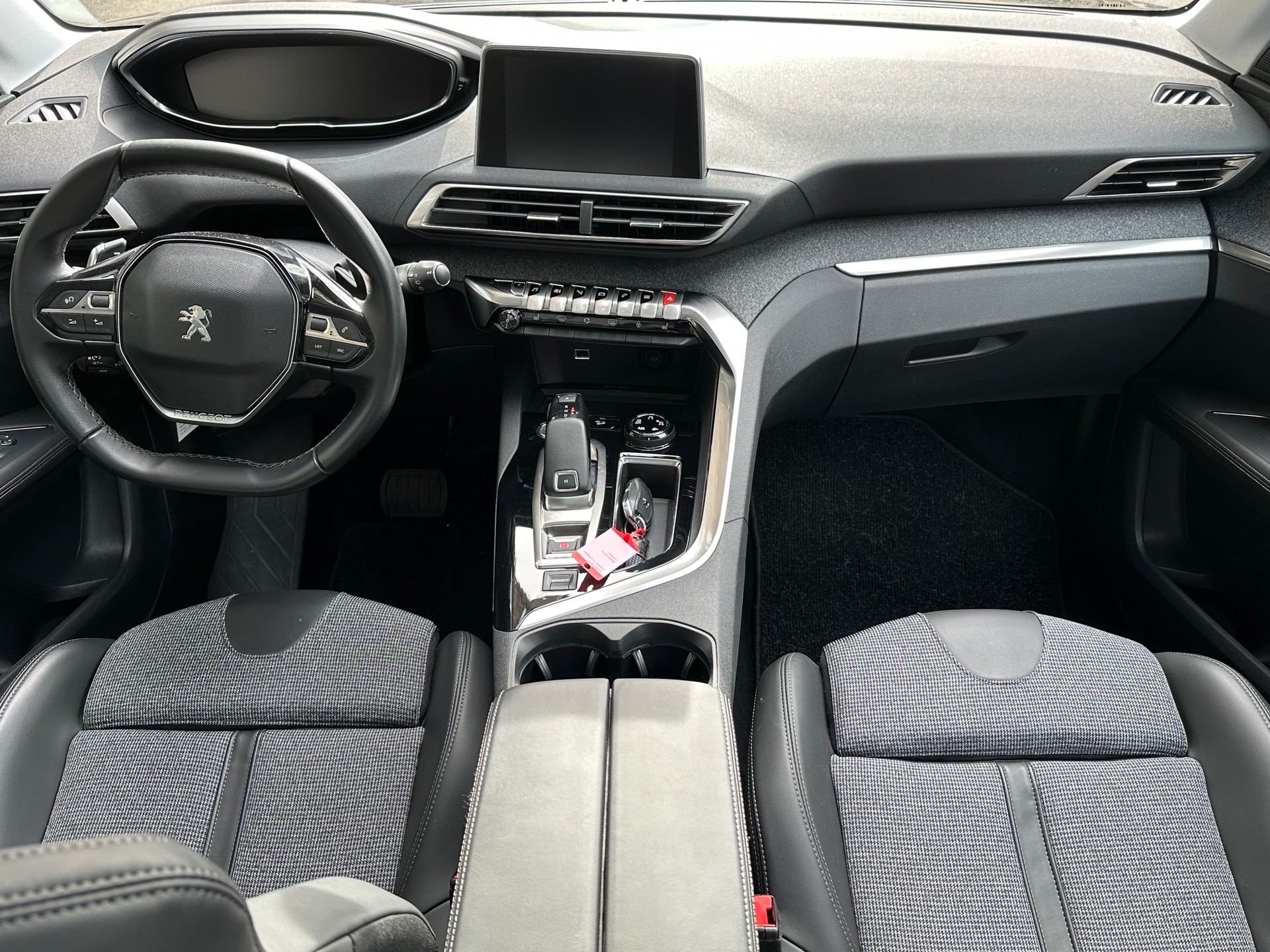 PEUGEOT 3008 2.0 BlueHDi GT EAT-image-6
