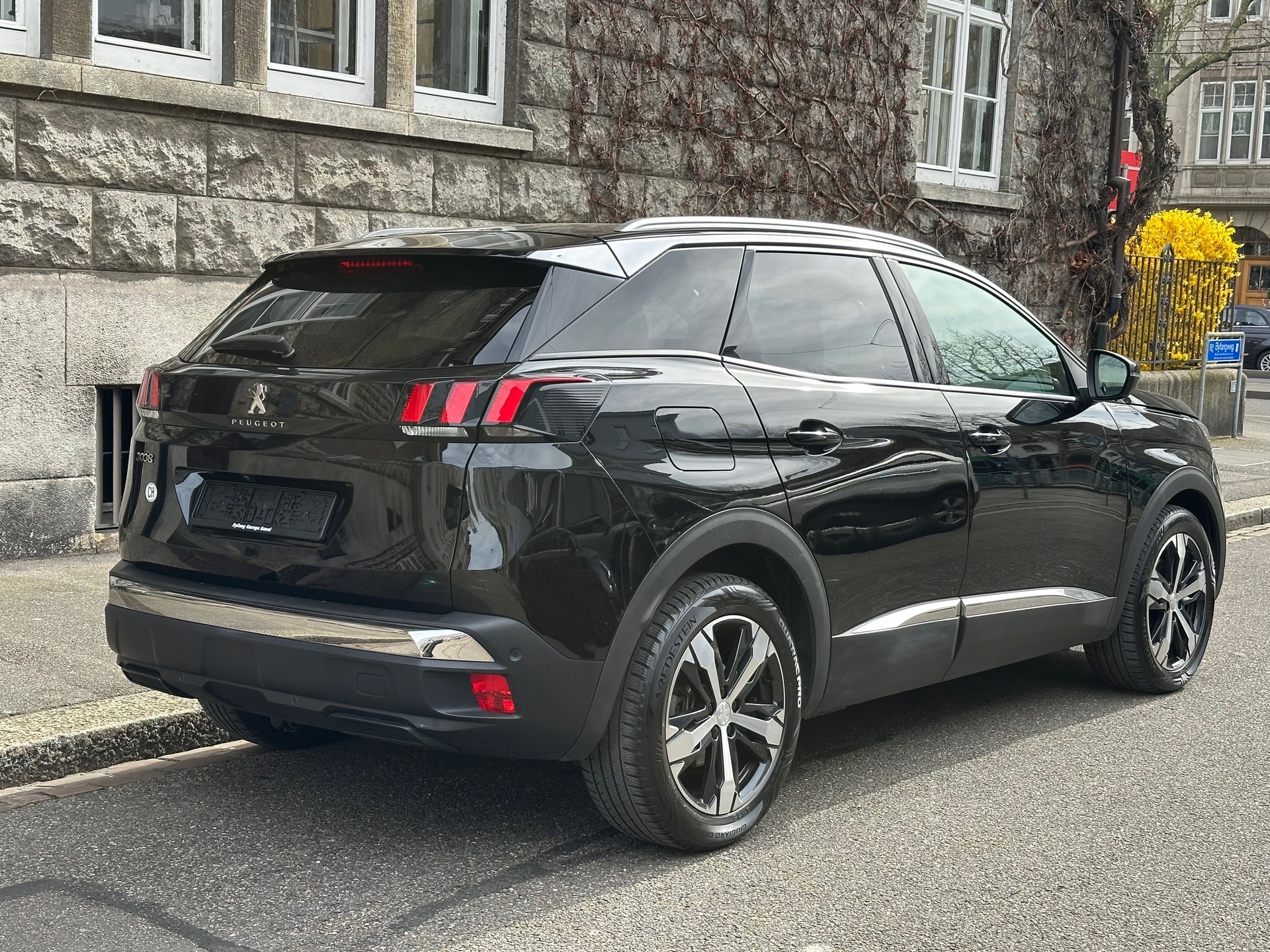 PEUGEOT 3008 2.0 BlueHDi GT EAT-image-4