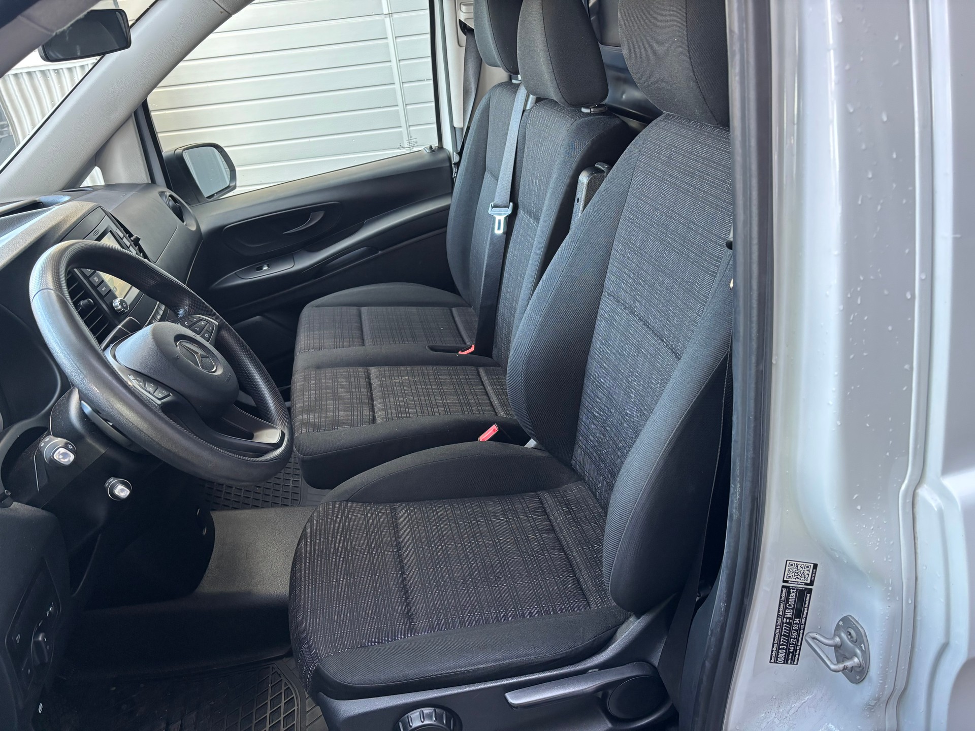 MERCEDES-BENZ Vito 116 CDI Lang 4Matic 7G-Tronic mit Navi-image-5