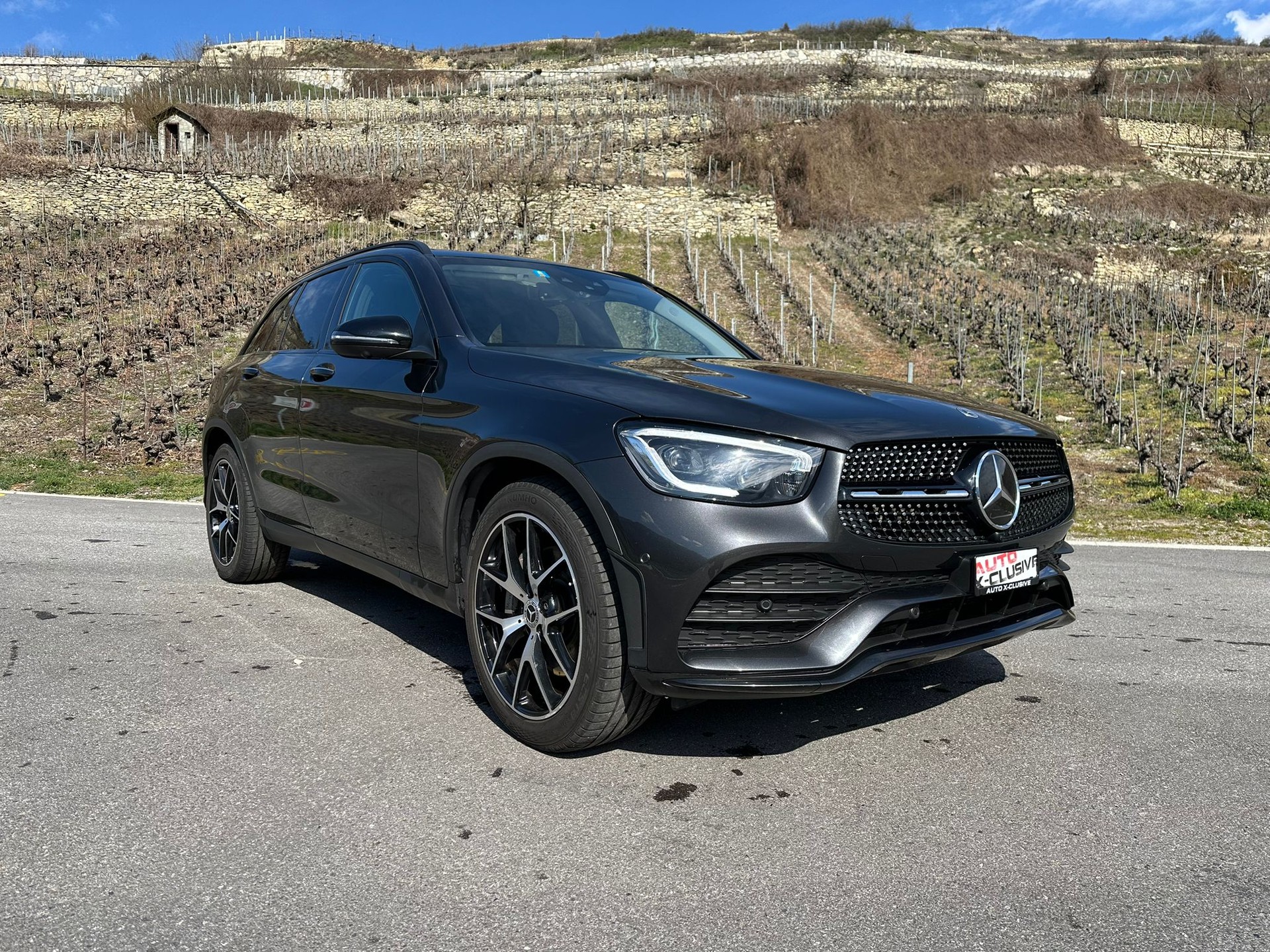 MERCEDES-BENZ GLC 300 d AMG Line 4Matic 9G-Tronic-image-2