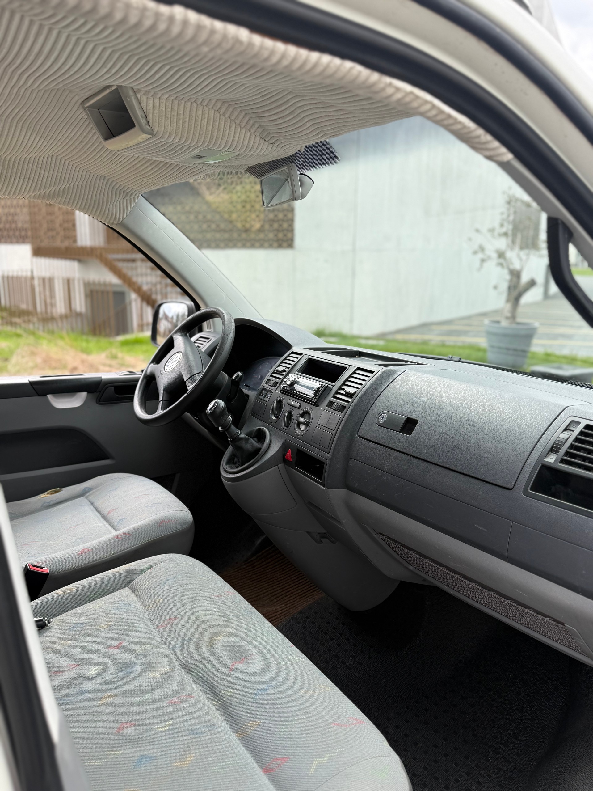 VW T5 1.9 TDI PD-image-6