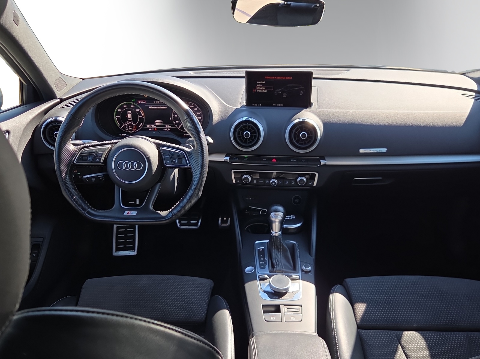 Image AUDI A3 A3 Sportback 1.4 e-tron Sport S-tronic