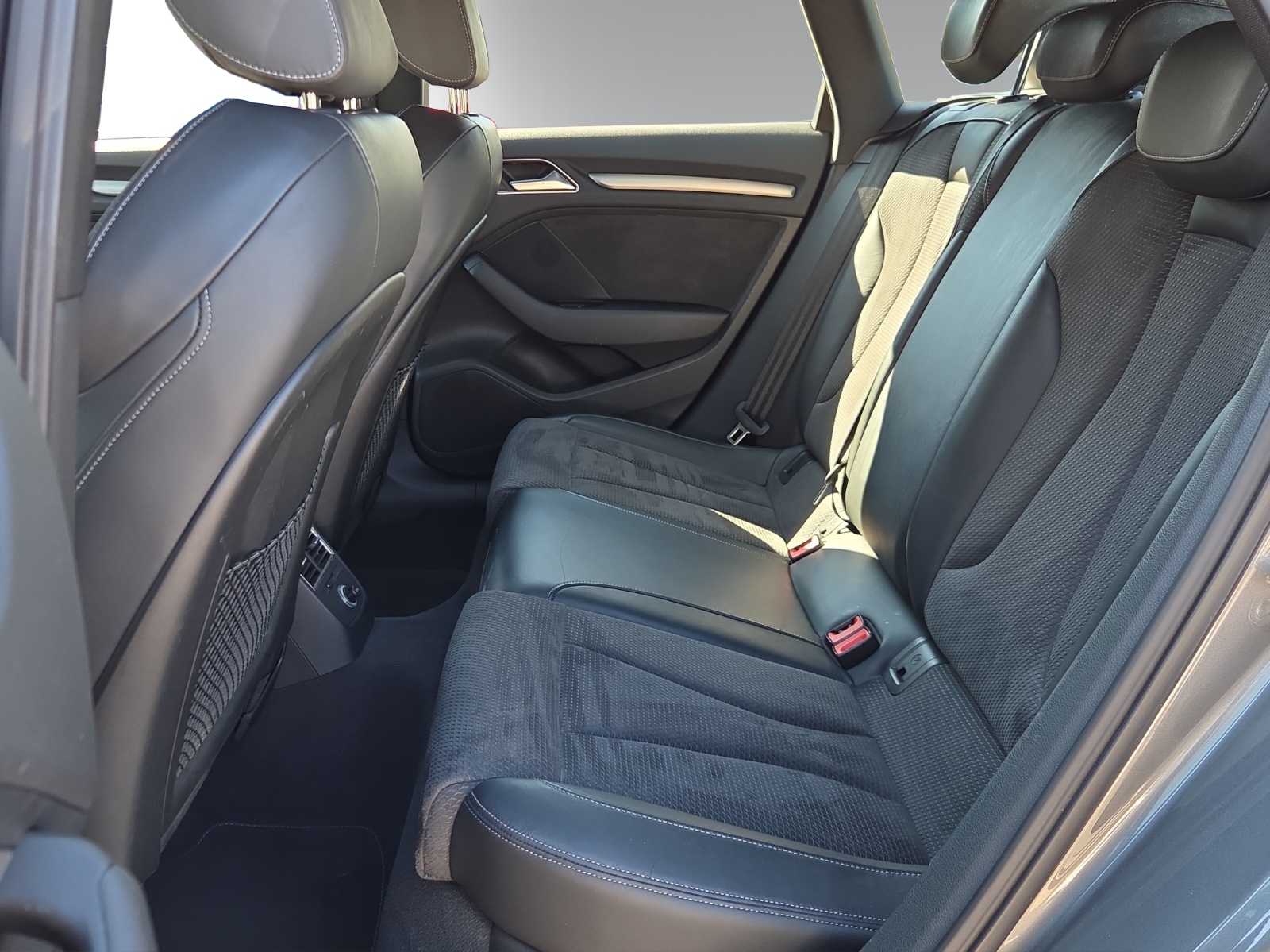 Image AUDI A3 A3 Sportback 1.4 e-tron Sport S-tronic