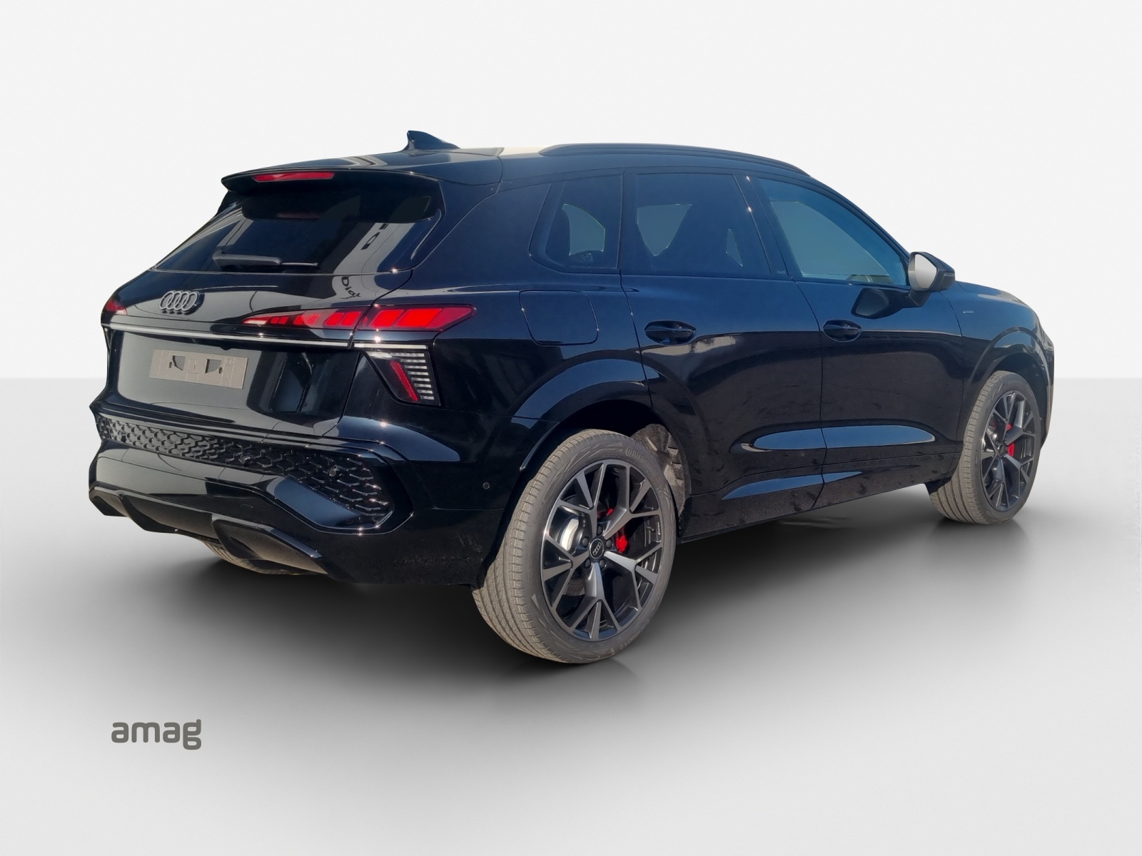 AUDI Q3 SUV e-hybrid 200 kW S tronig-image-4