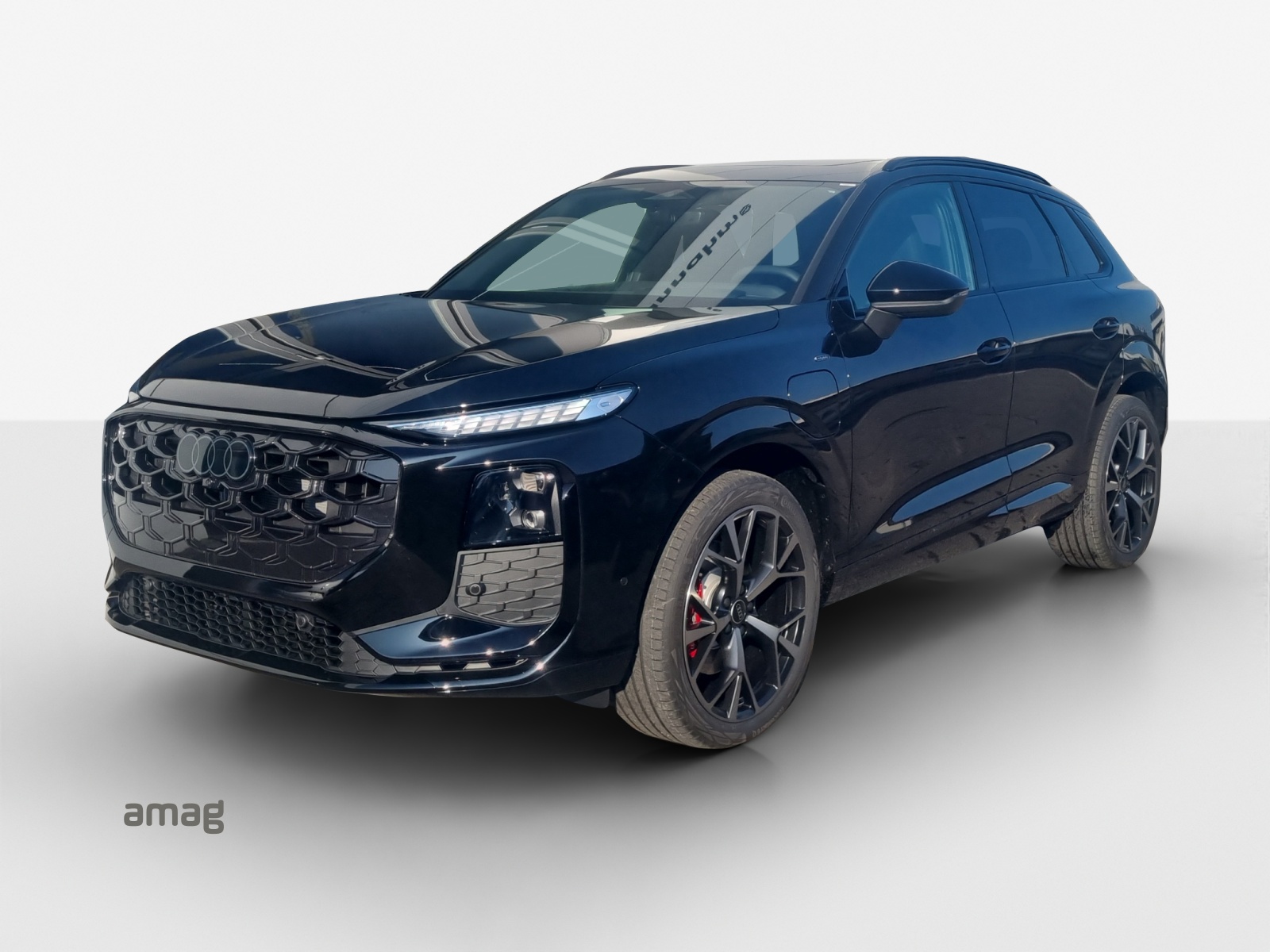 AUDI Q3 SUV e-hybrid 200 kW S tronig-image-0