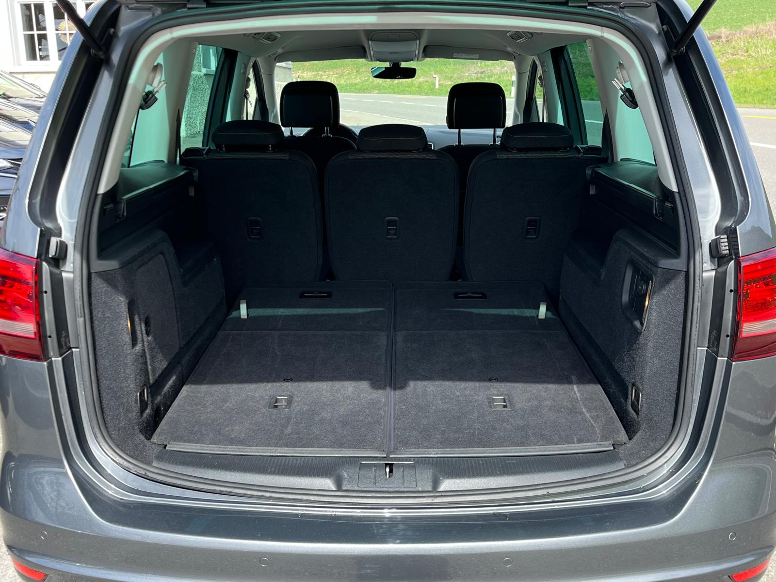 VW Sharan 2.0 TDI BMT Comfortline DSG-image-18