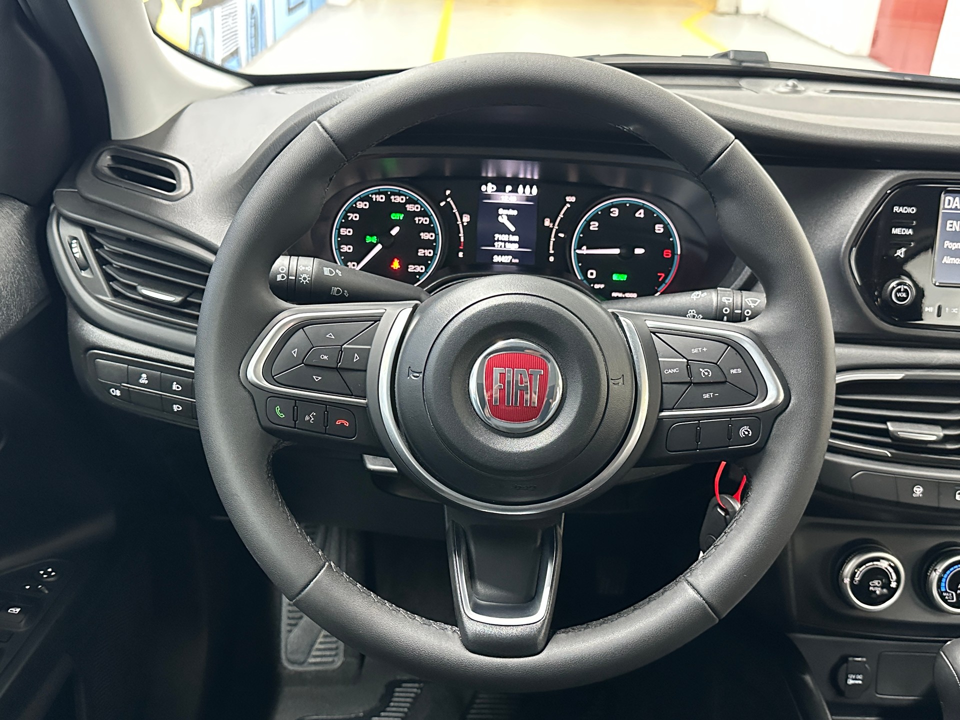 FIAT Tipo 1.5 Hybrid Station Wagon Cult-image-10