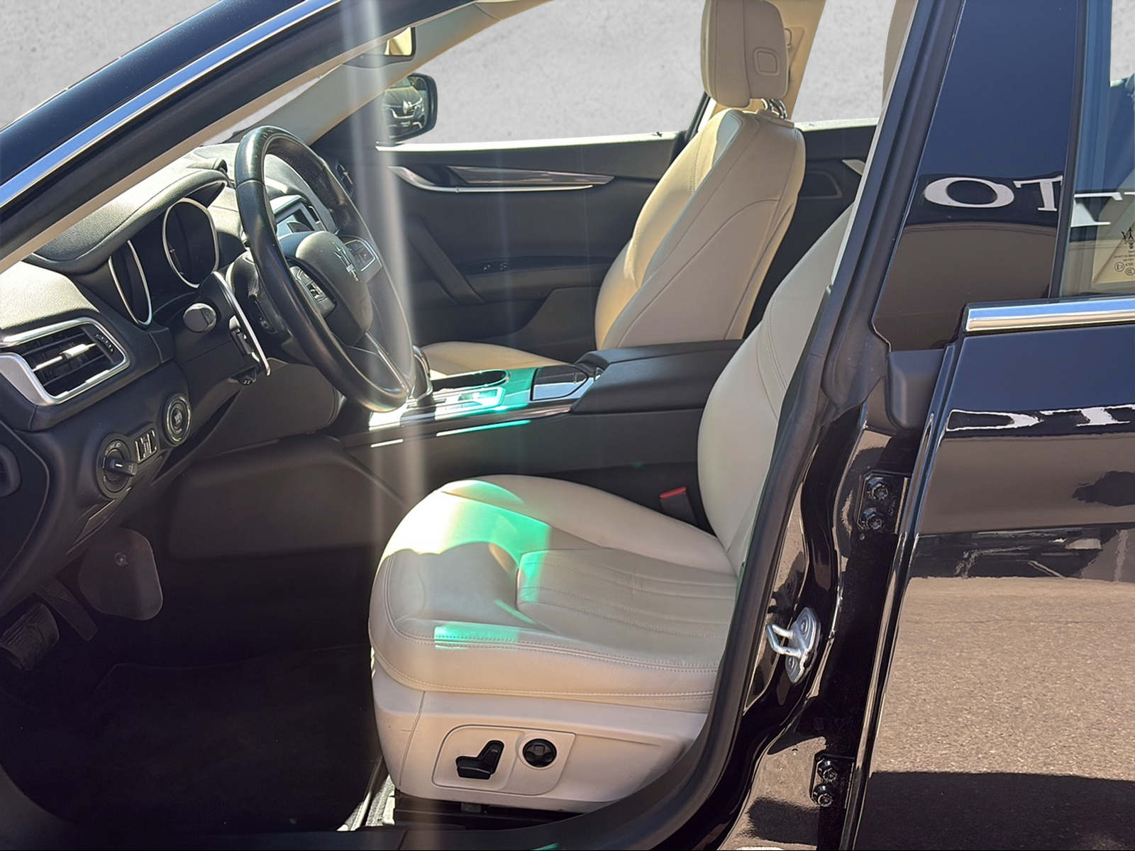 MASERATI Ghibli D 3.0 V6 Automatica-image-4