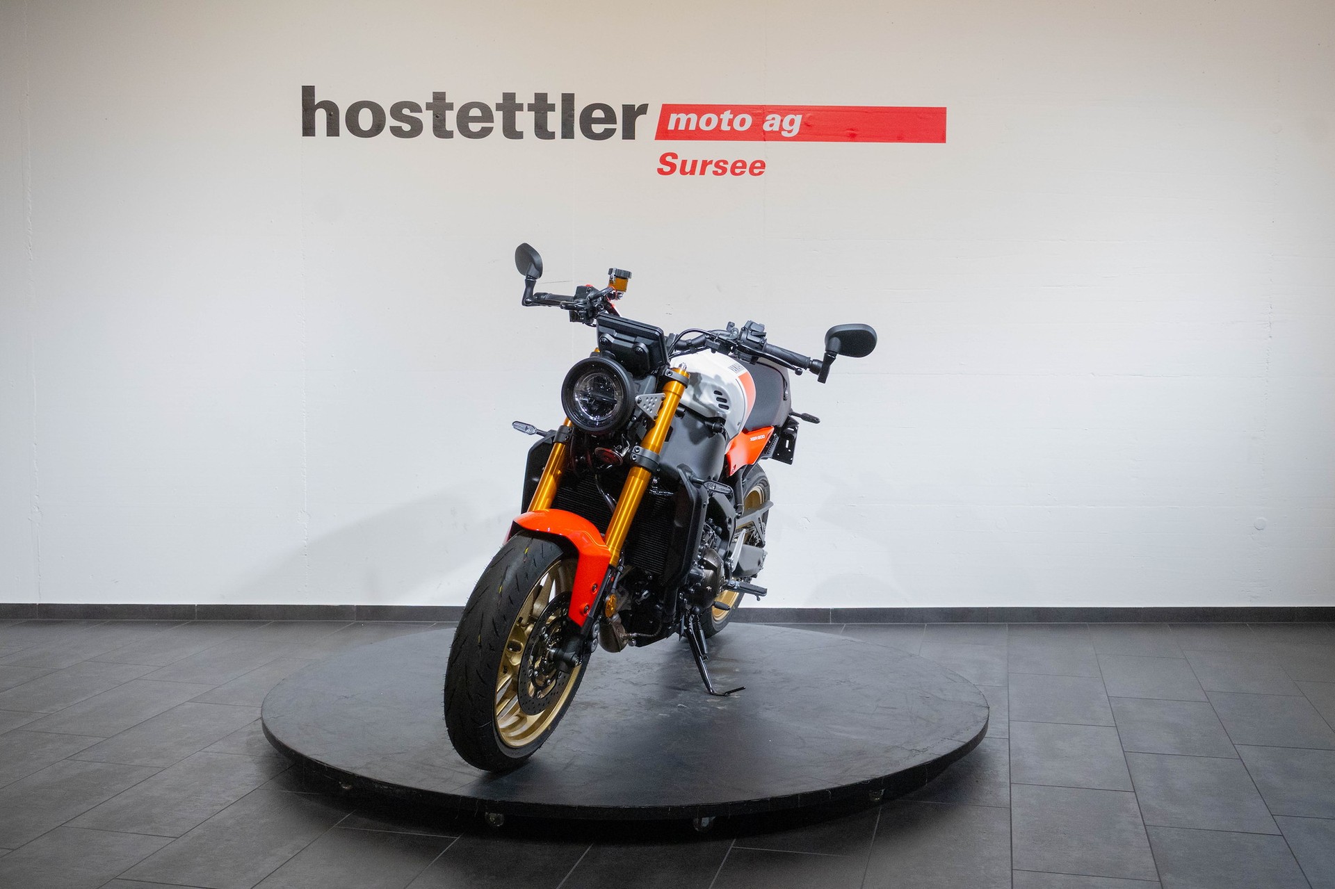 YAMAHA XSR 900-image-8