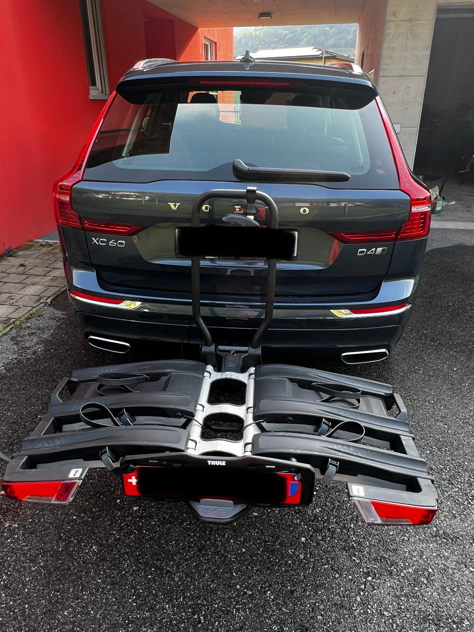 VOLVO XC60 D4 AWD Inscription Geartronic-image-0