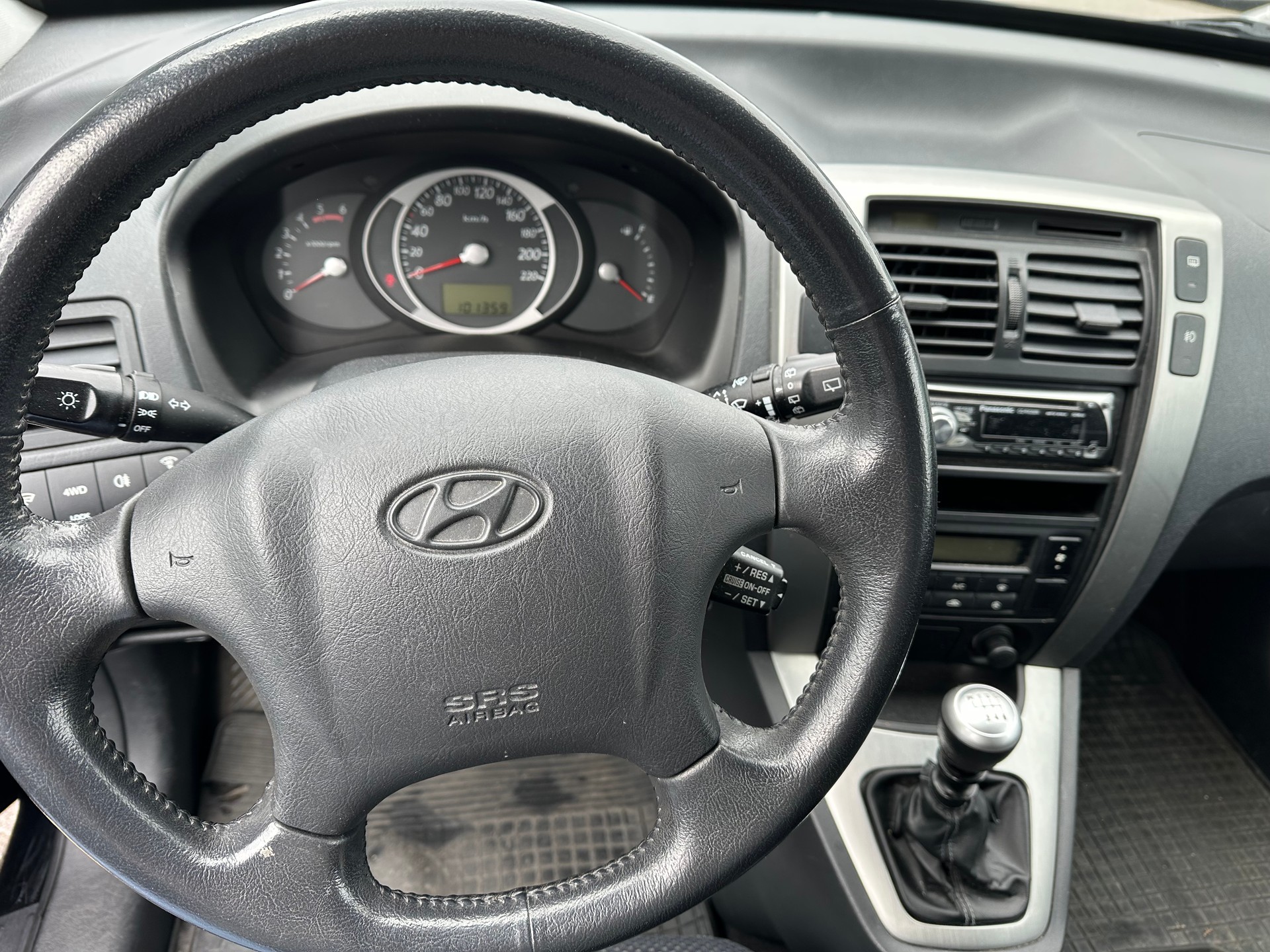 HYUNDAI Tucson 2.0 CRDi VGT Swiss Limited Edition 4WD-image-5