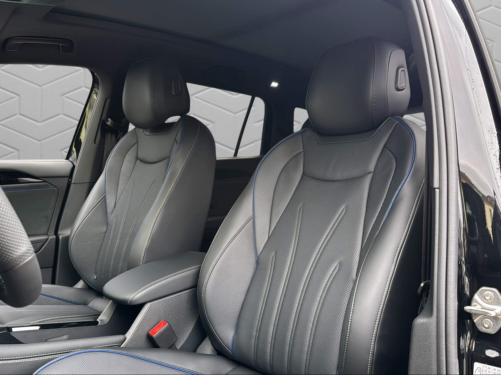 VW Tayron 1.5 TSI evo2 eHybrid R-Line DSG-image-6