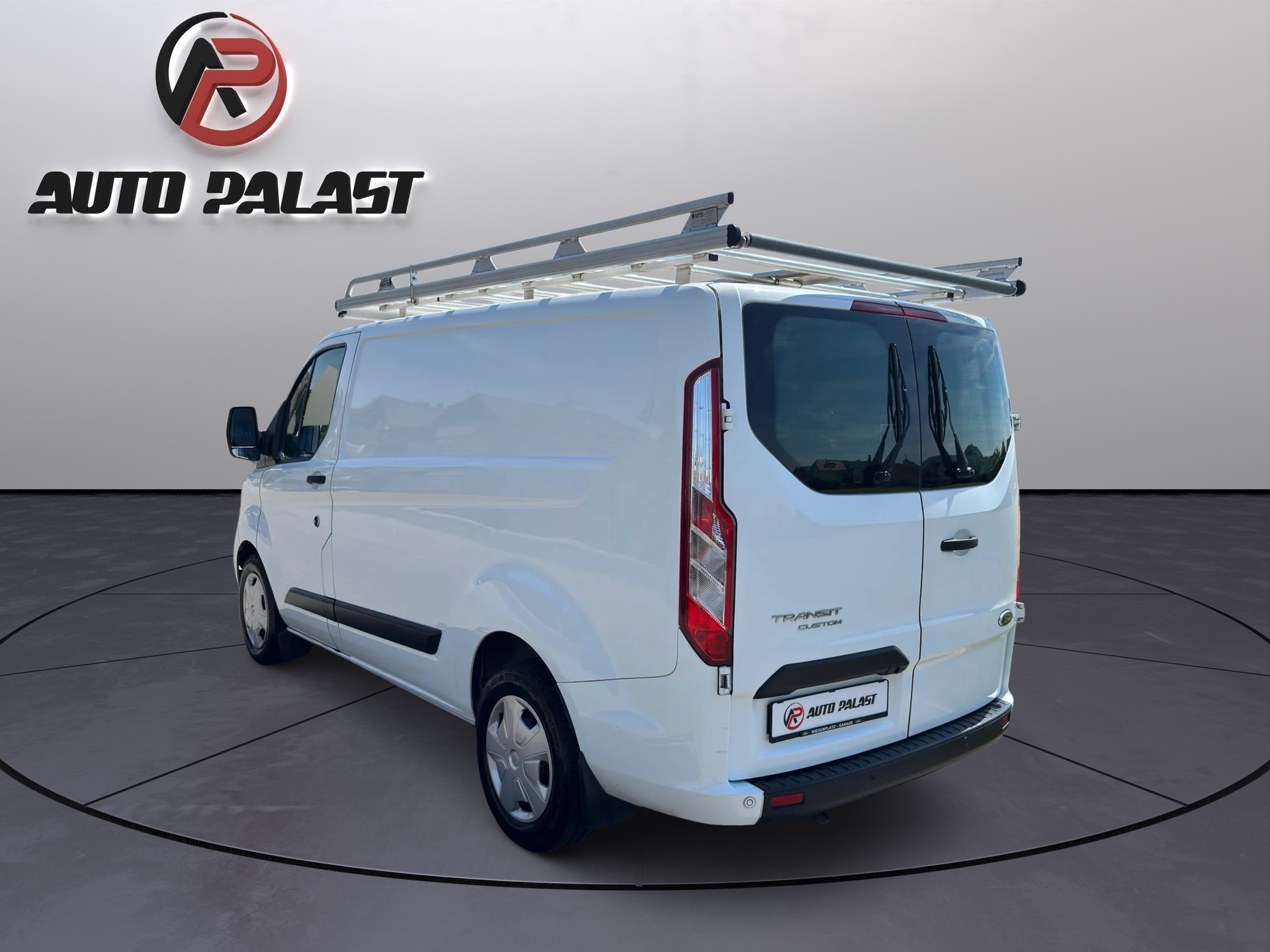 FORD Transit Custom Van 300 L1H1 Trend A-image-2