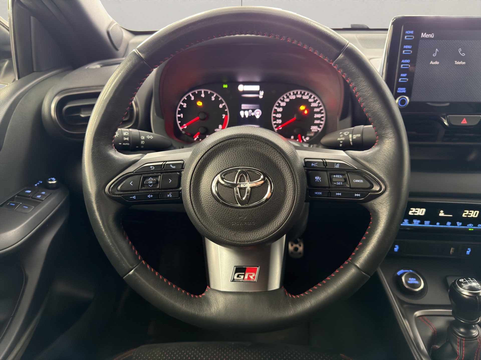 TOYOTA Yaris 1.6 GR Sport Circuit Carbon Pack-image-9