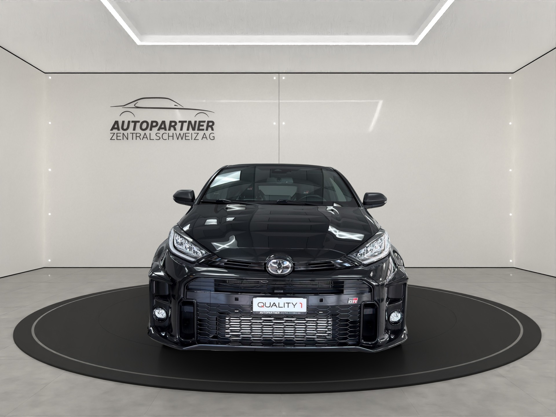 TOYOTA Yaris 1.6 GR Sport Circuit Carbon Pack-image-3