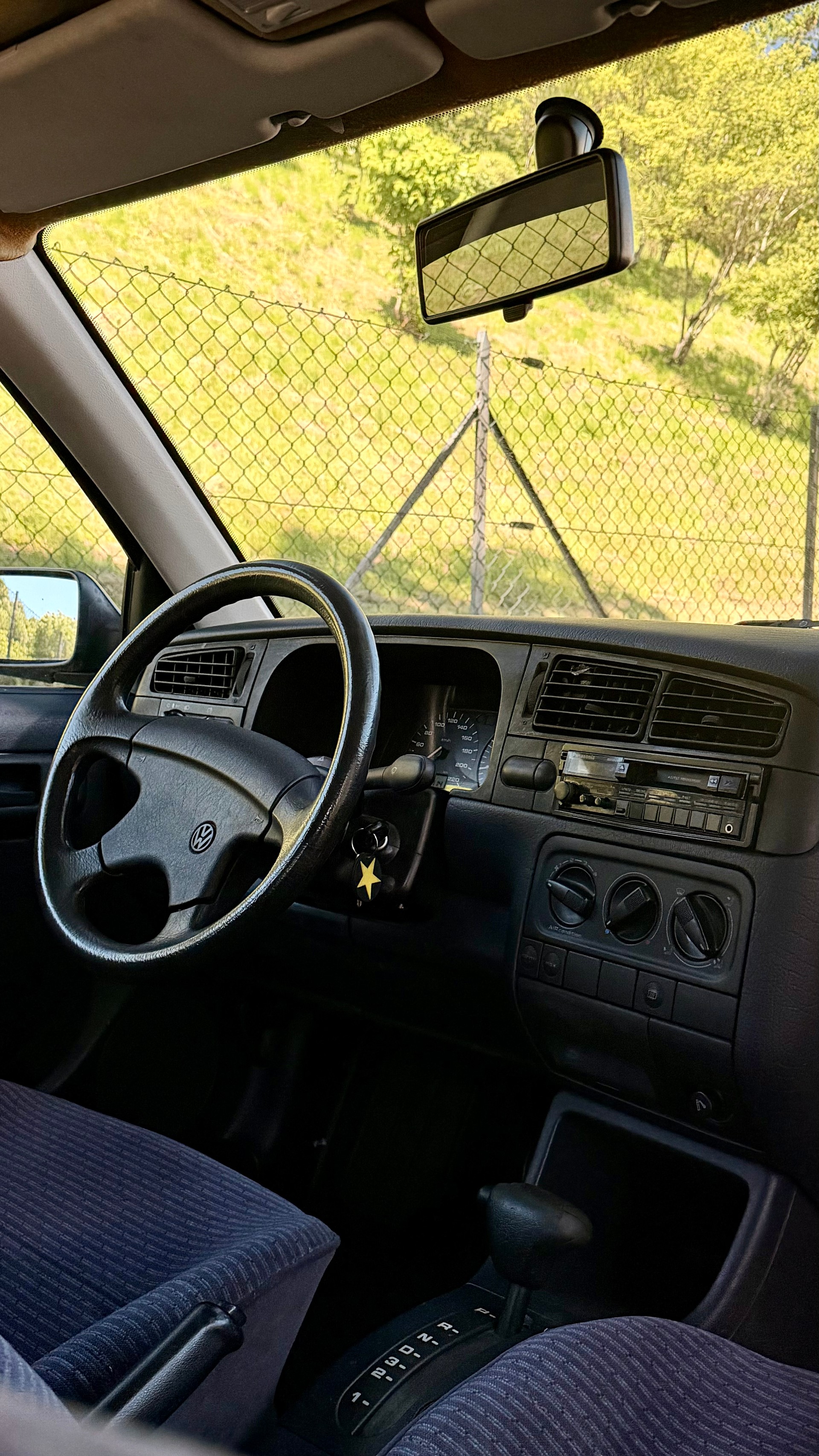 VW GOLF-image-7