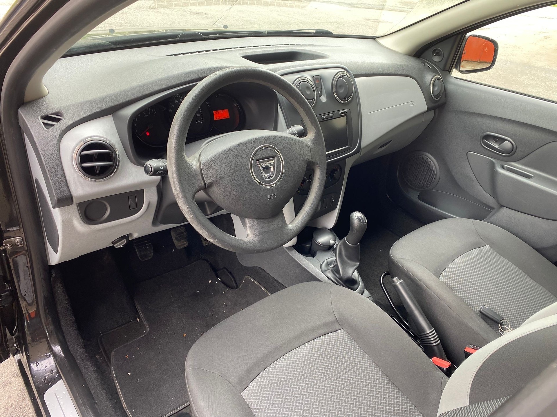 DACIA Sandero 1.2 Ambiance-image-5