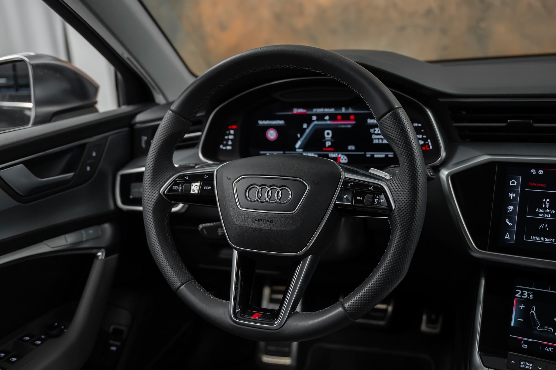 AUDI S6 Avant 3.0 TDI quattro tiptronic *Facelift**Black-Optik*Fahrassists*B&O*20"RS*-image-16