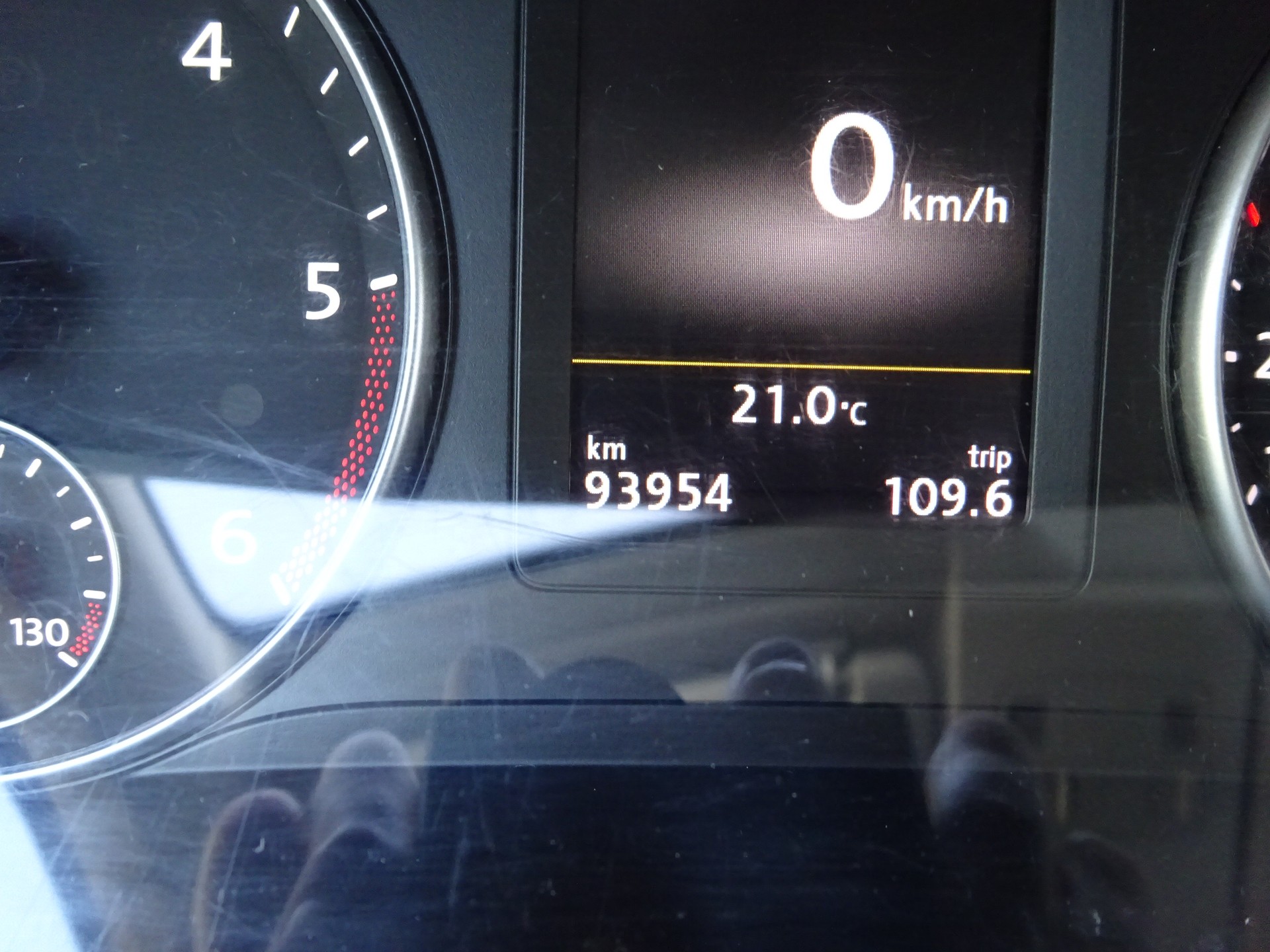 VW Caddy 2.0TDI 4Motion BlueMotion Technology-image-10
