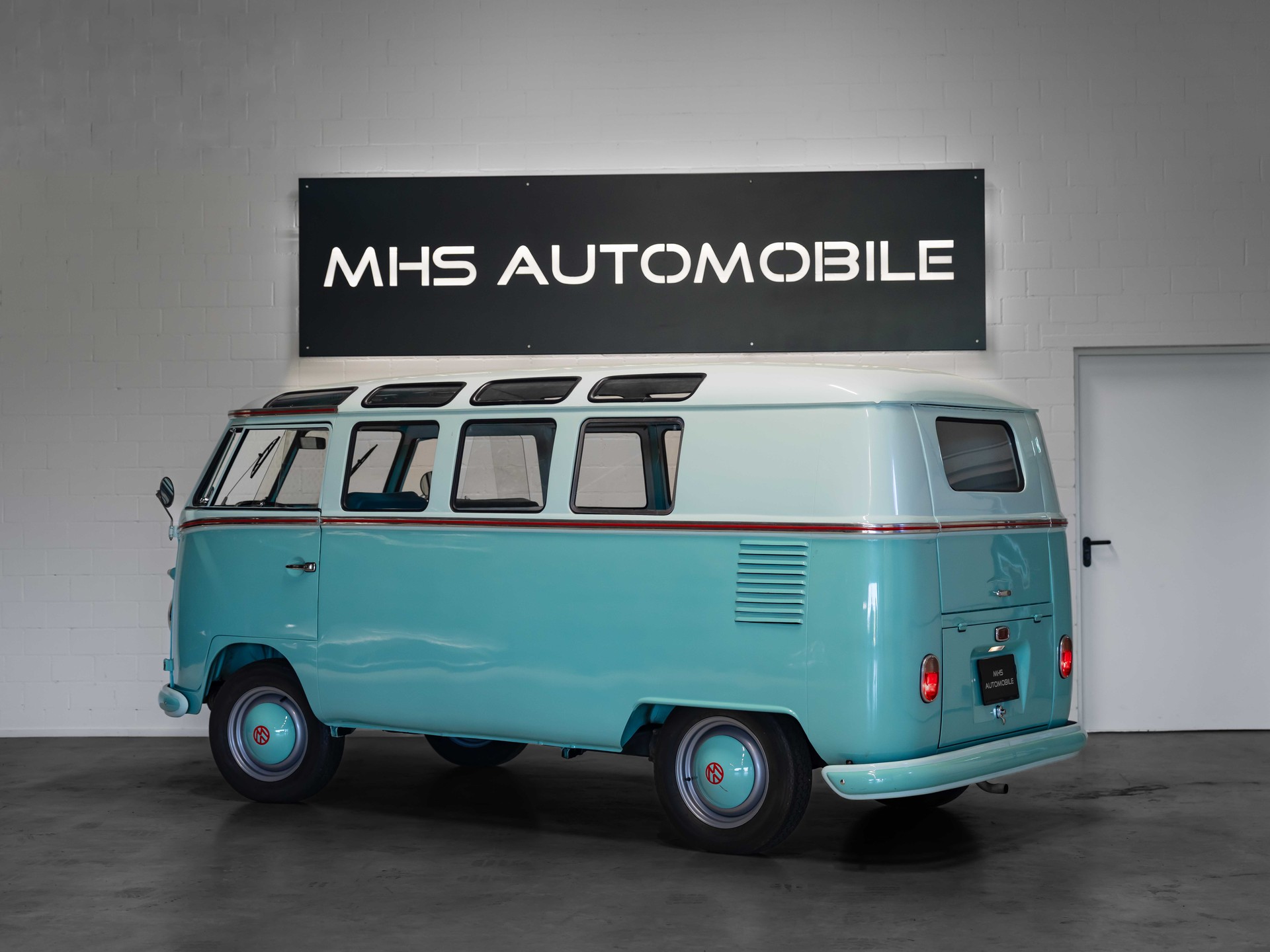 VW T1-showroom-element-2
