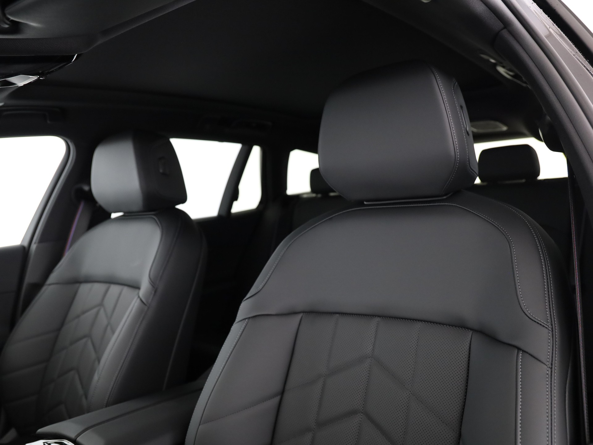 BMW 540d xDrive Touring-image-12