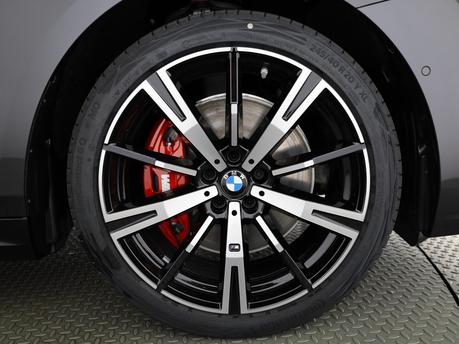 BMW 540d xDrive Touring-image-21