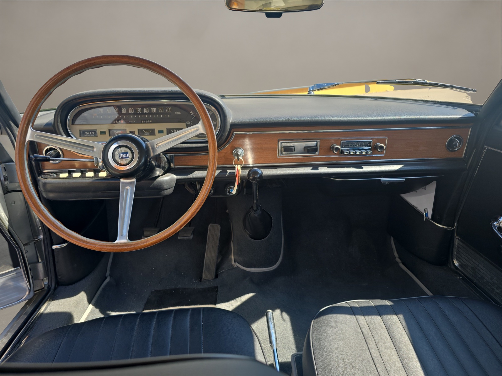 LANCIA 1.8 Coupe Pininfarina-image-10