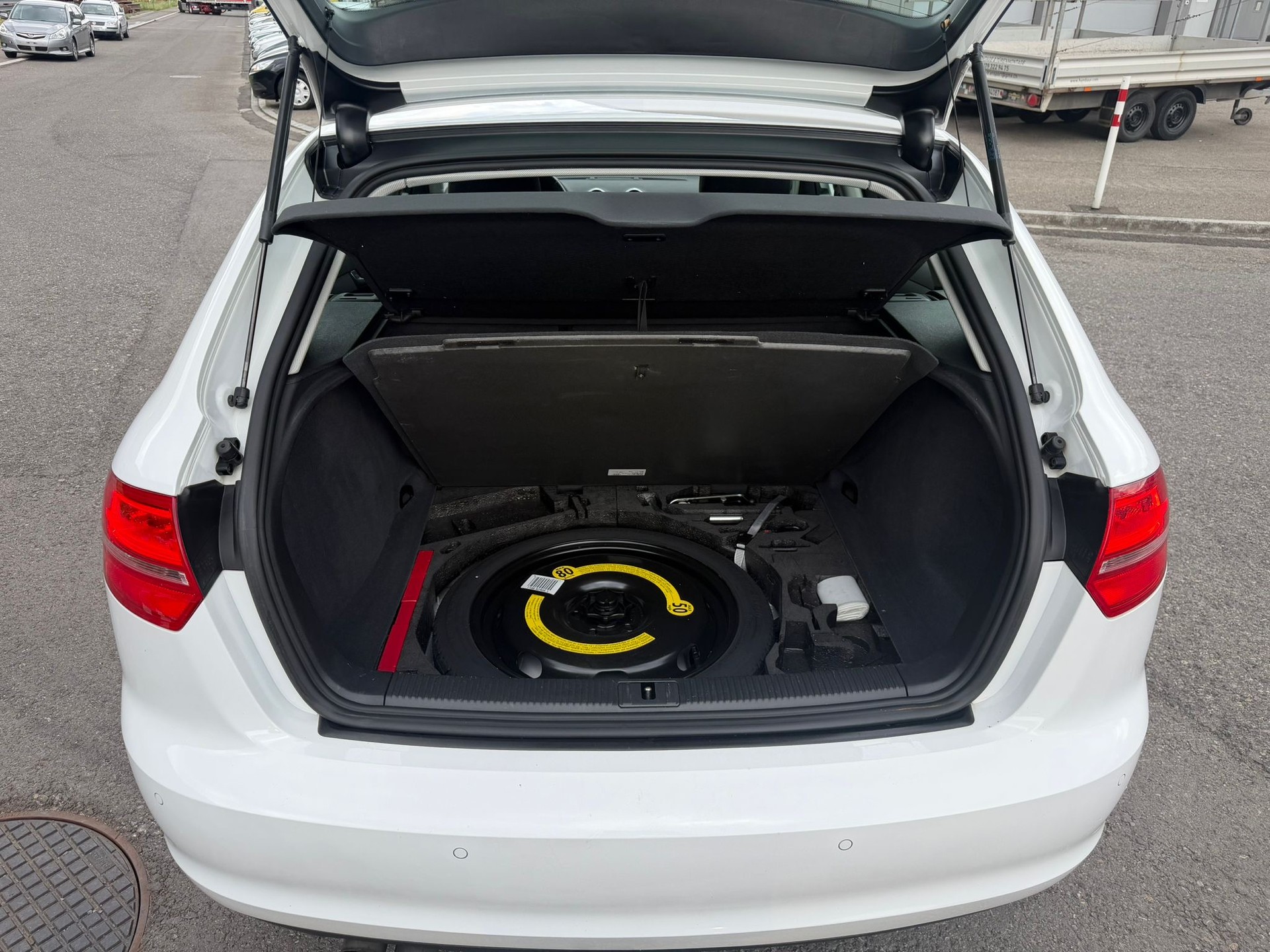 AUDI A3 Sportback 1.8 TFSI Ambiente quattro-image-6