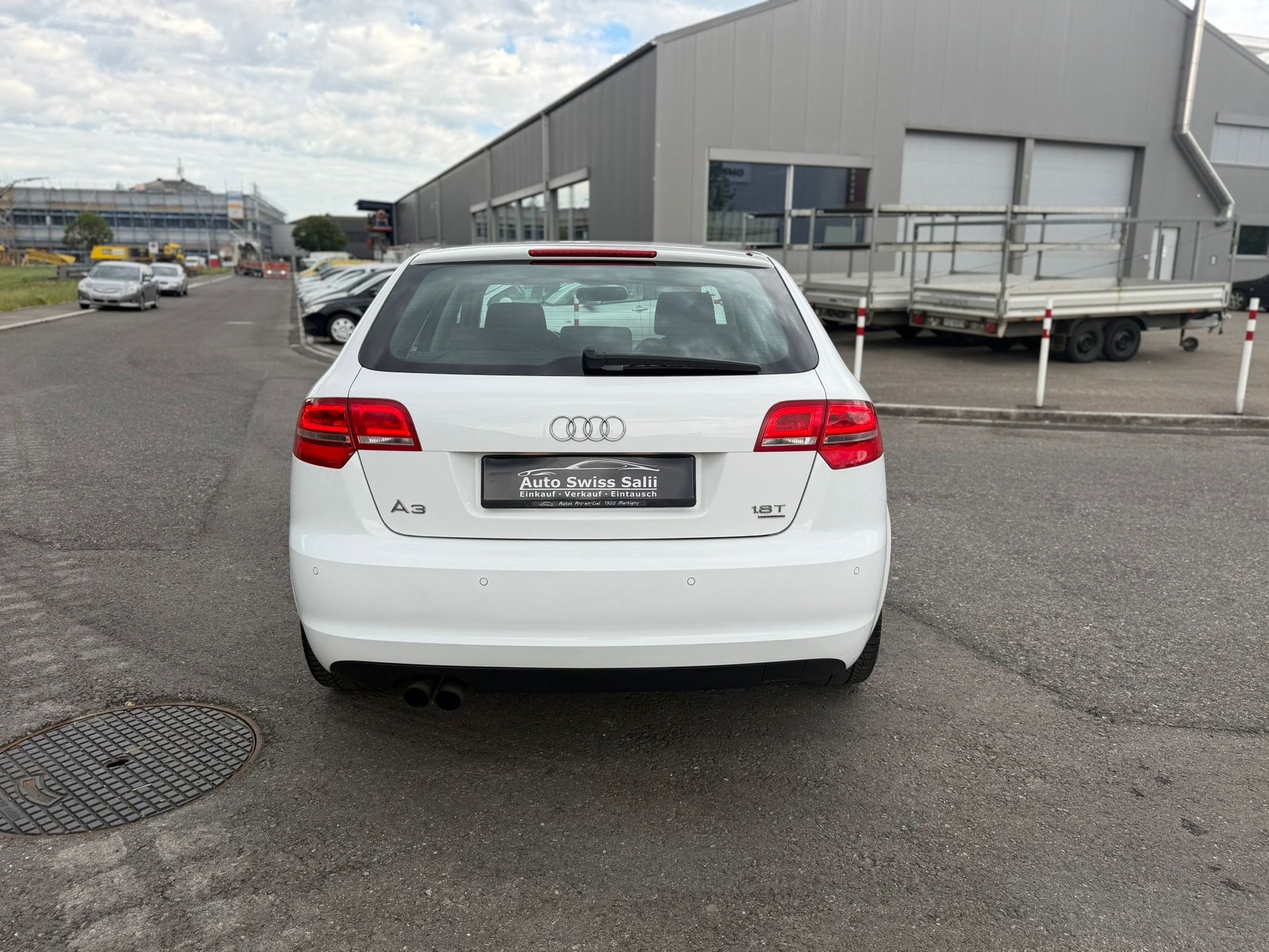 AUDI A3 Sportback 1.8 TFSI Ambiente quattro-image-3