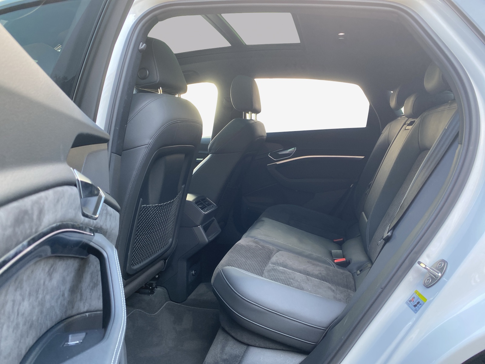 AUDI e-tron 50 Sportback Advanced Attraction quattro-image-11
