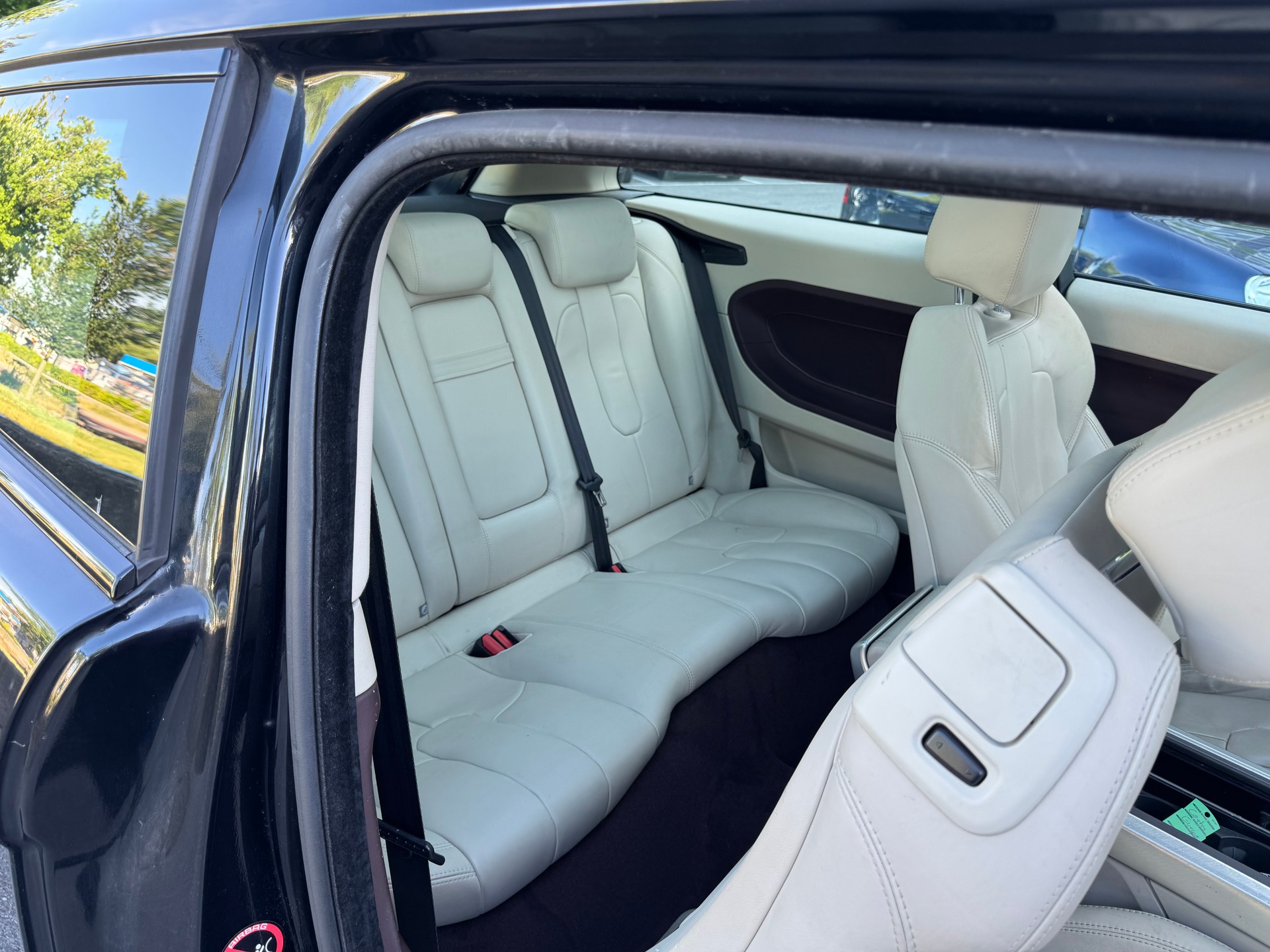 LAND ROVER Range Rover Evoque 2.2 SD4 Pure AT6-image-9