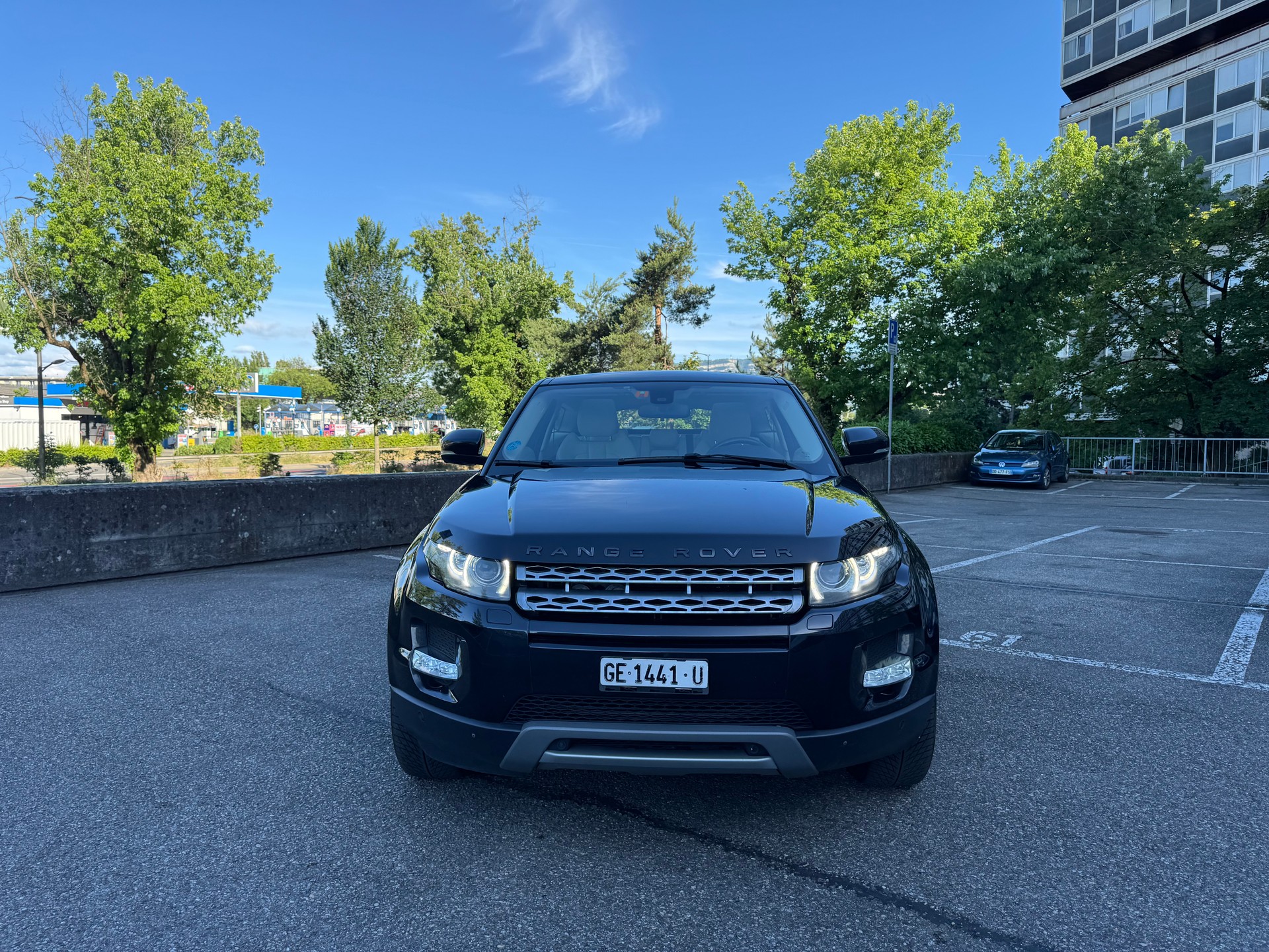LAND ROVER Range Rover Evoque 2.2 SD4 Pure AT6-image-2